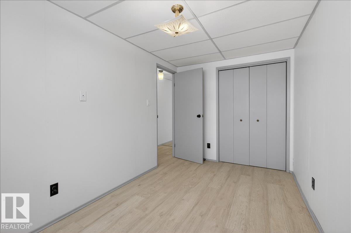 Photo 24 at 11836 42 Street NW, Beacon Heights, Edmonton