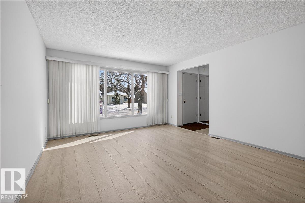 11836 42 Street NW, Beacon Heights, Edmonton