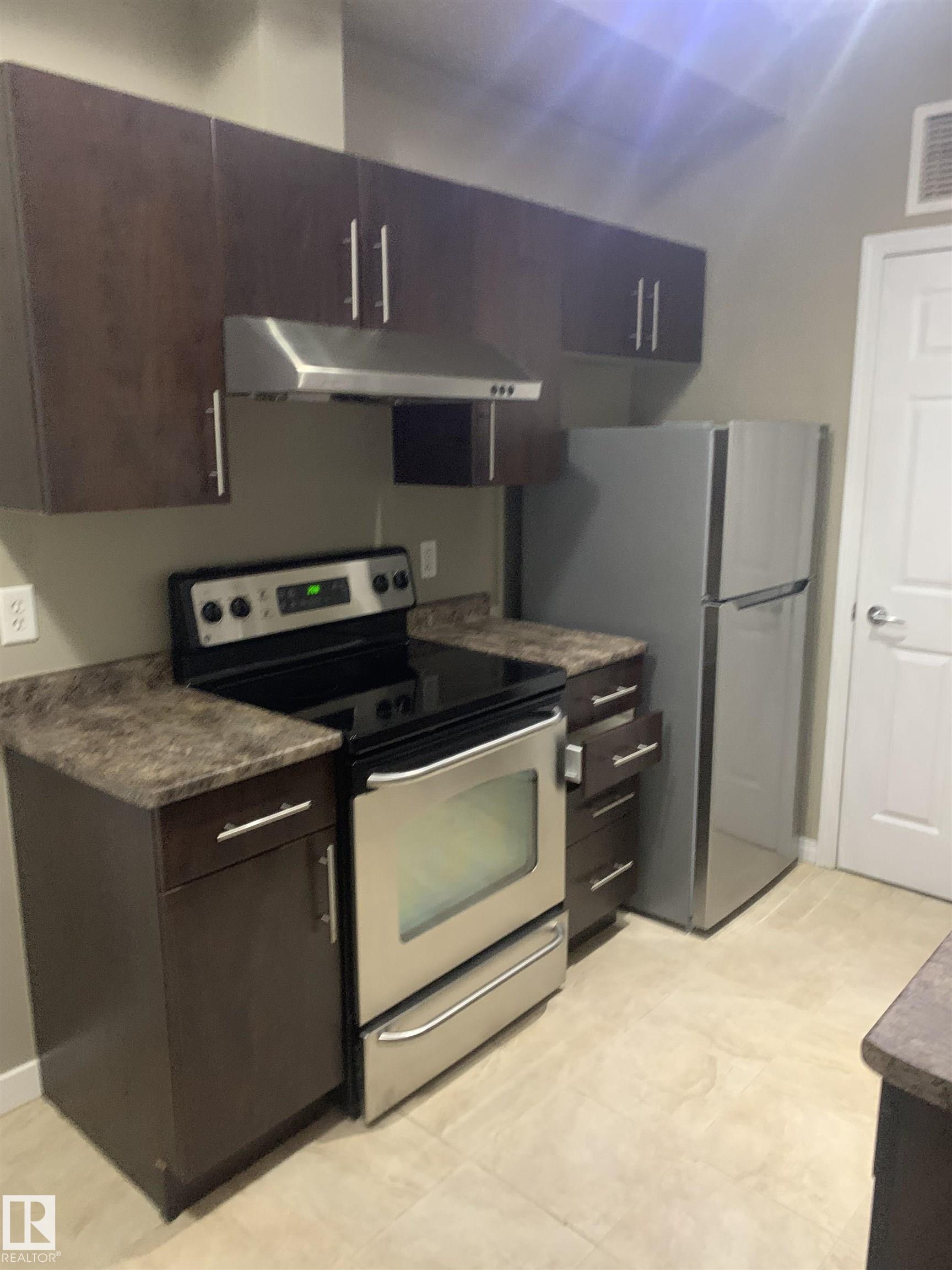 411 - 6925 199 Street NW, Glastonbury, Edmonton