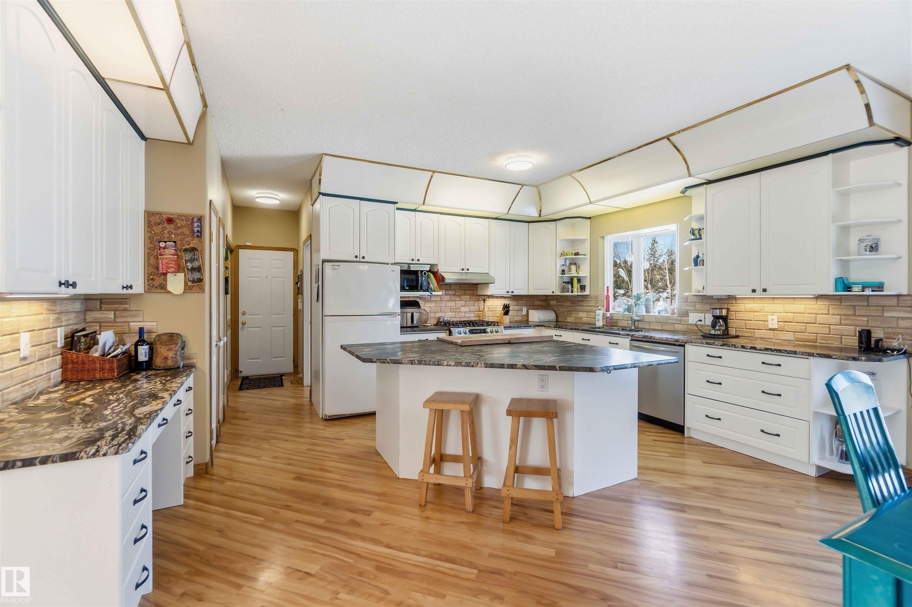 Photo 14 at 27 - 52516 Rge Road 13, Weslake Estates, Rural Parkland County