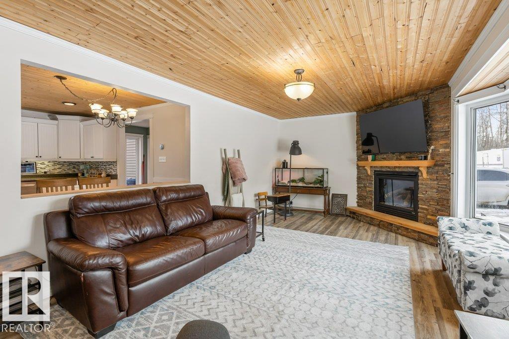 Photo 17 at 2 - 55220 Rge Road 13, Cheviot Hills, Rural Lac Ste. Anne County