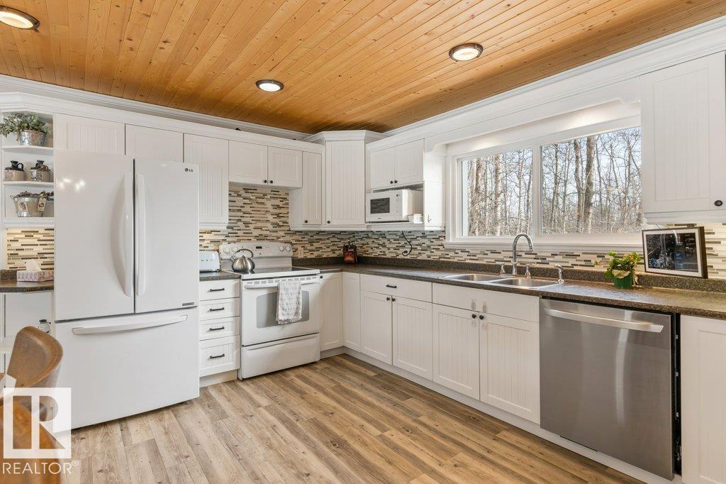 Photo 10 at 2 - 55220 Rge Road 13, Cheviot Hills, Rural Lac Ste. Anne County