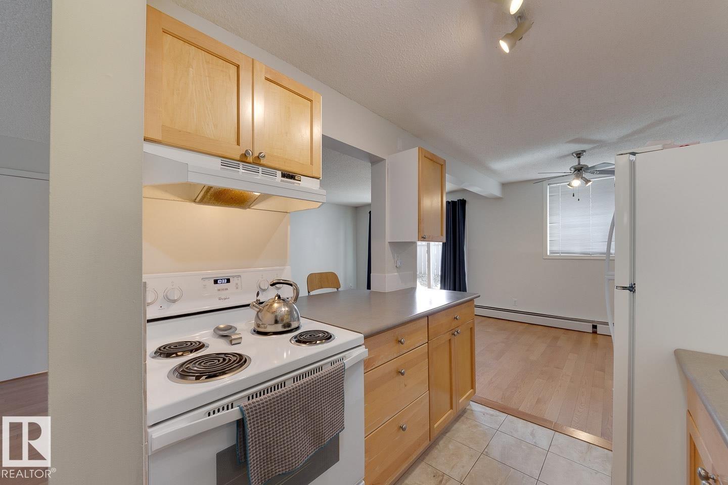 Photo 14 at 102 - 11217 103 Avenue NW, Wîhkwêntôwin, Edmonton