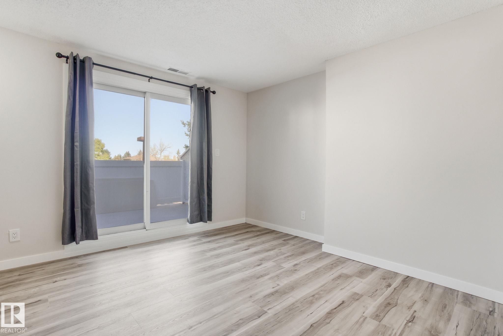 Photo 14 at 71 Lancaster Terrace NW, Dunluce, Edmonton