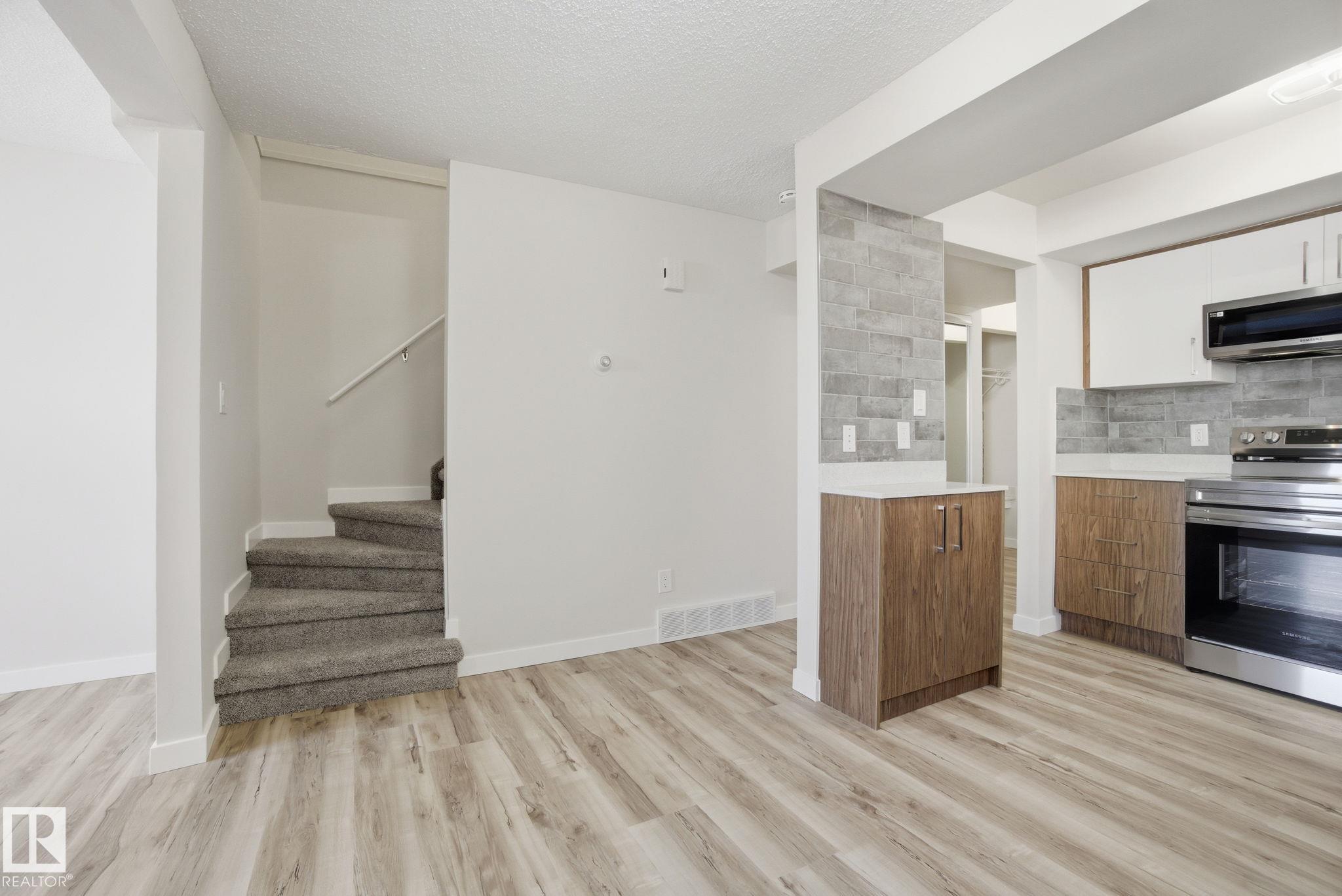 Photo 15 at 71 Lancaster Terrace NW, Dunluce, Edmonton