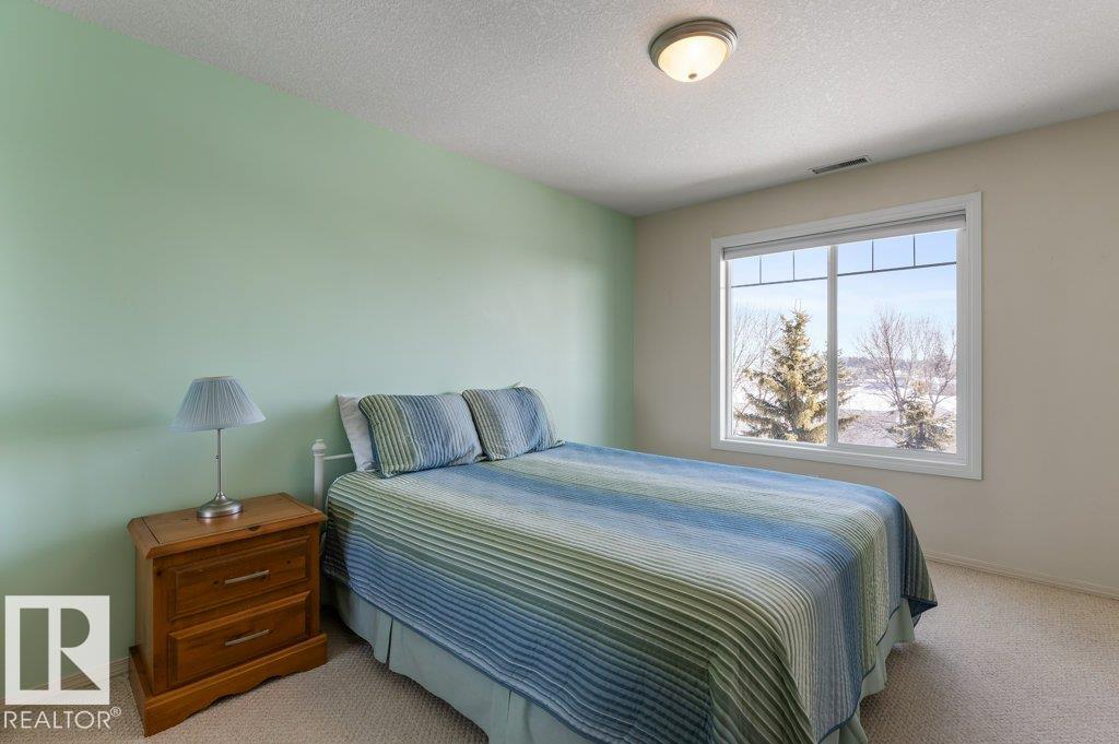 Photo 13 at 322 - 78A Mckenney Avenue, Mission, St. Albert