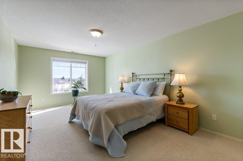 Photo 15 at 322 - 78A Mckenney Avenue, Mission, St. Albert