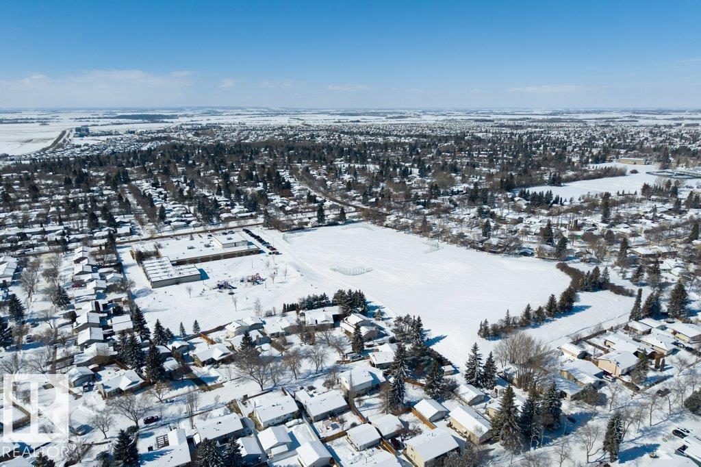 Photo 33 at 322 - 78A Mckenney Avenue, Mission, St. Albert