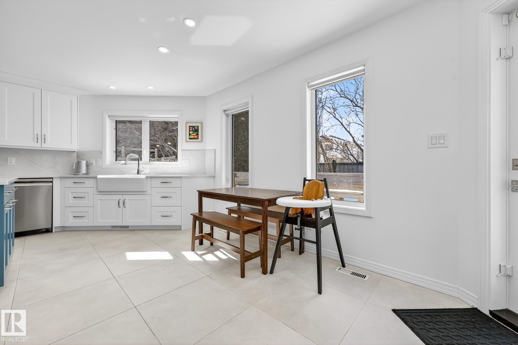 Photo 15 at 1211 Hewgill Place NW, Henderson Estates, Edmonton