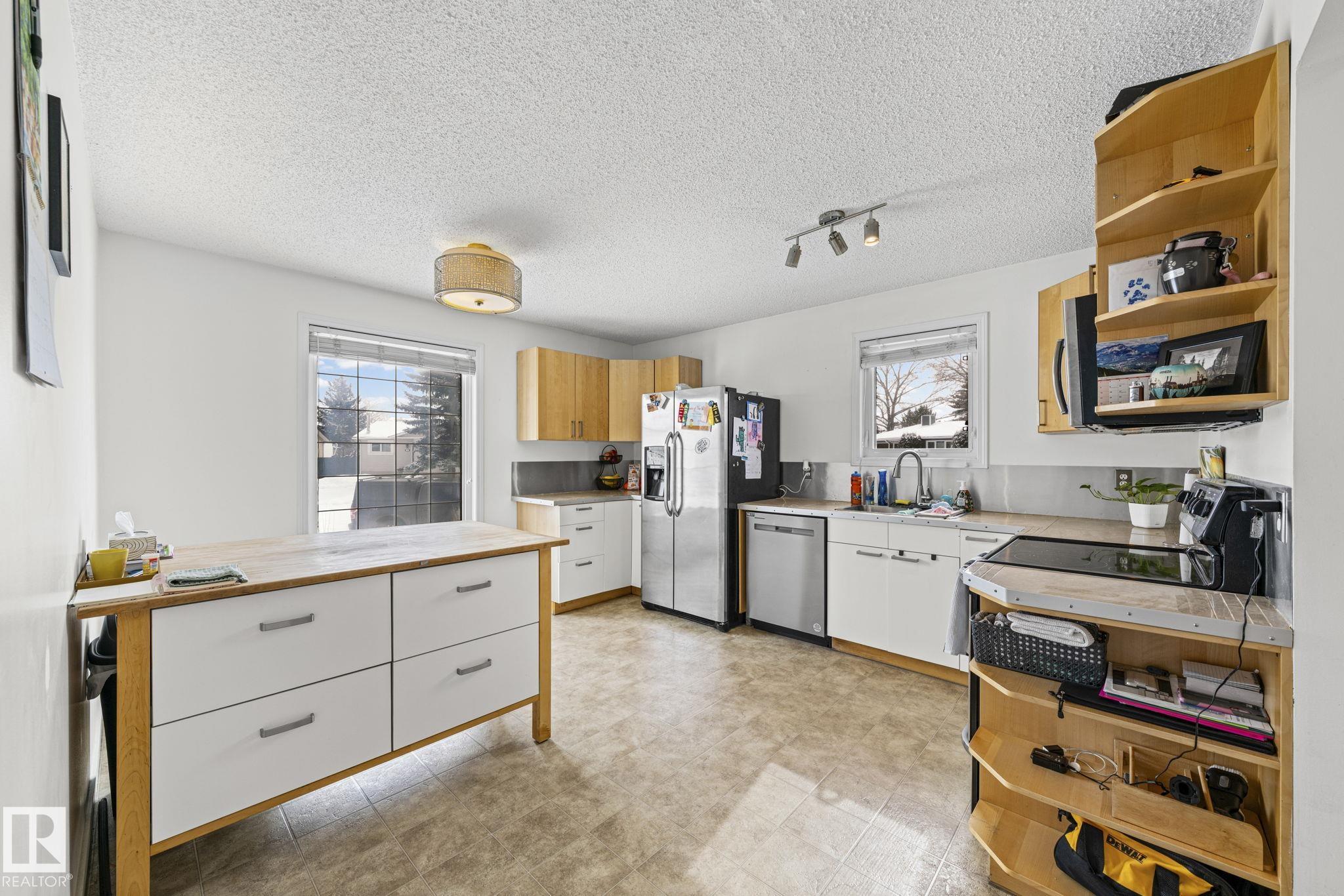 115 Warwick Road NW, Dunluce, Edmonton