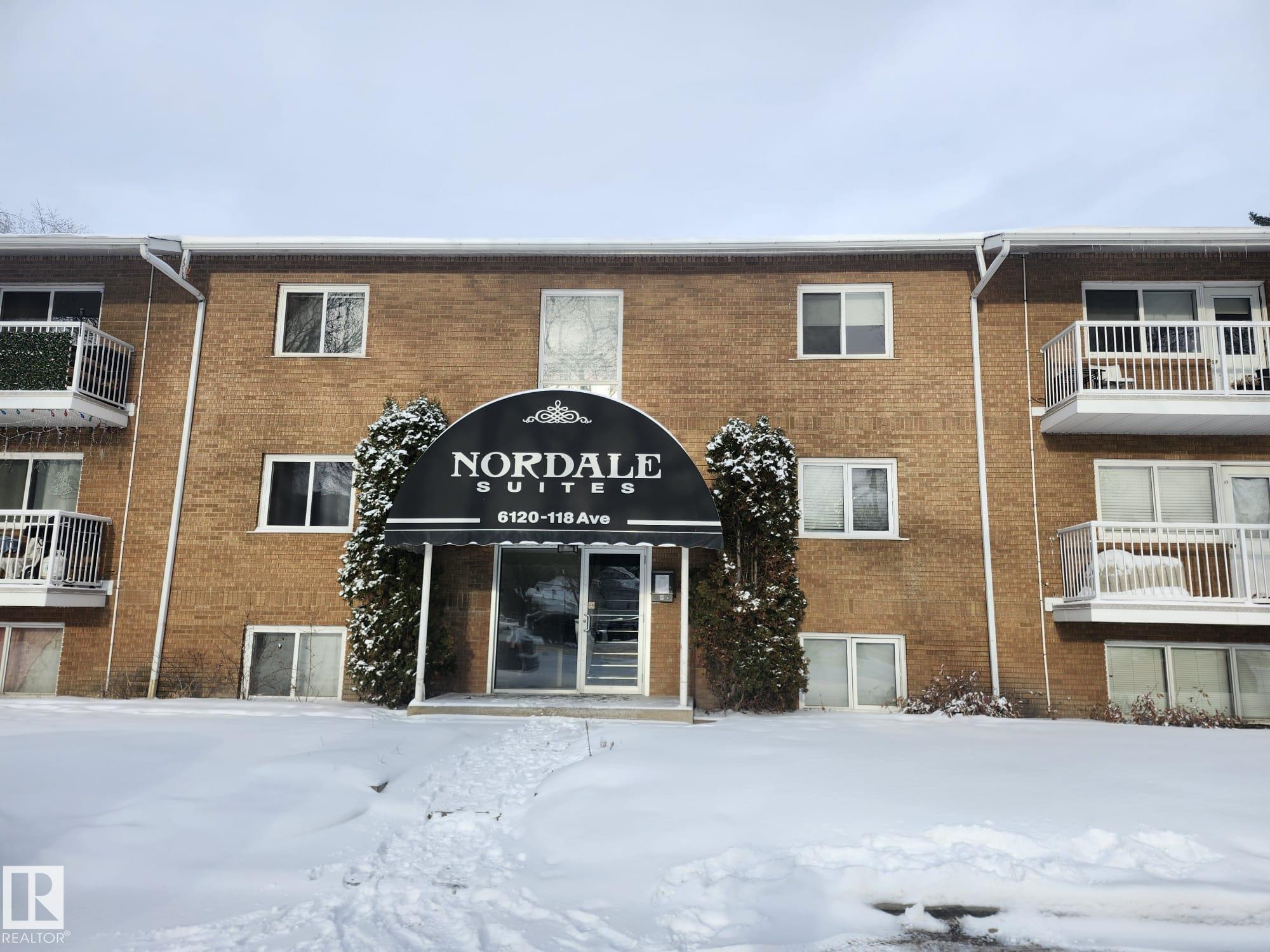 4 - 6120 118 Avenue NW, Montrose, Edmonton