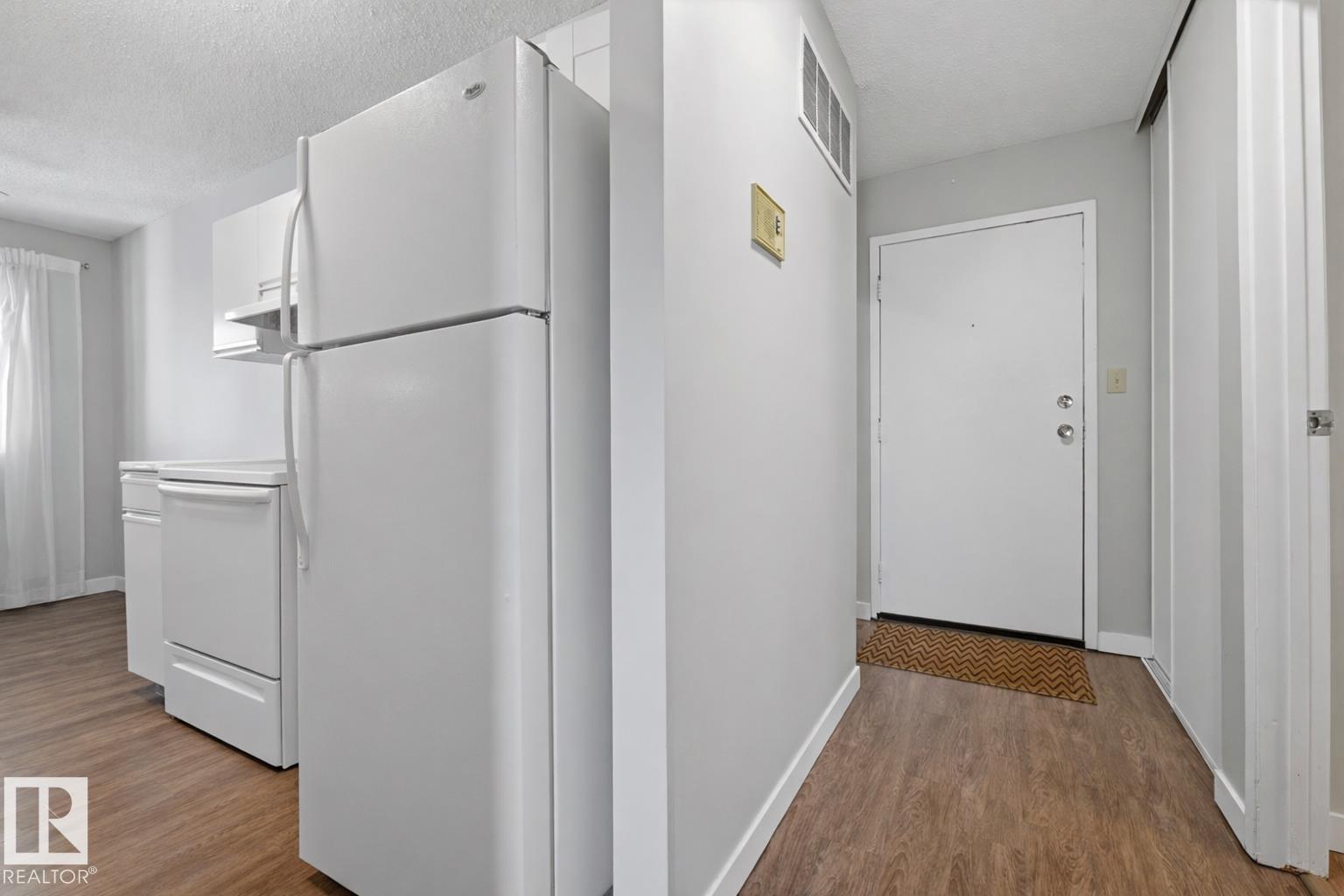 Photo 9 at 302 - 6204 180 Street NW, Ormsby Place, Edmonton