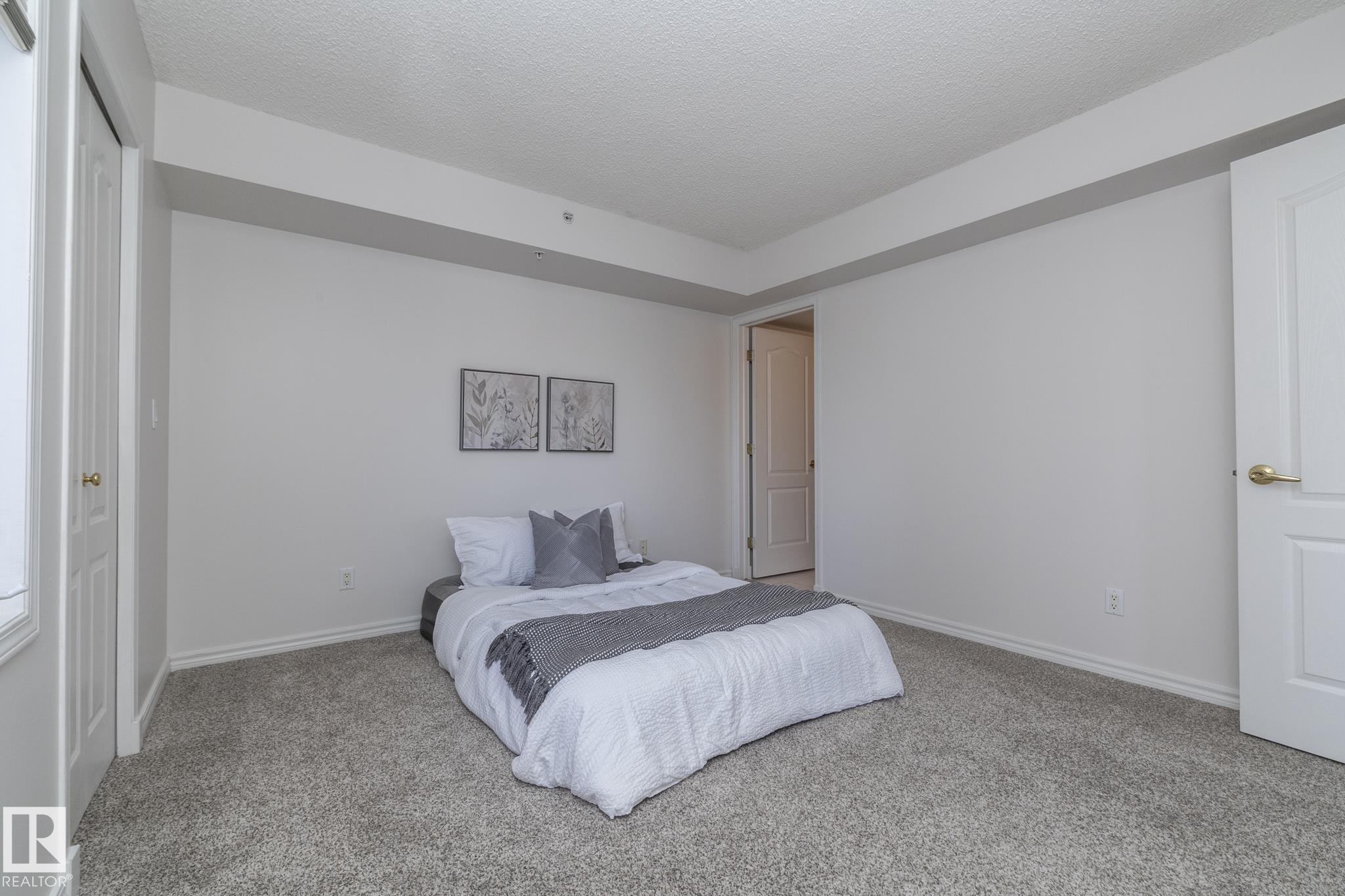 Photo 12 at 801 - 10909 103 Avenue NW, Downtown, Edmonton