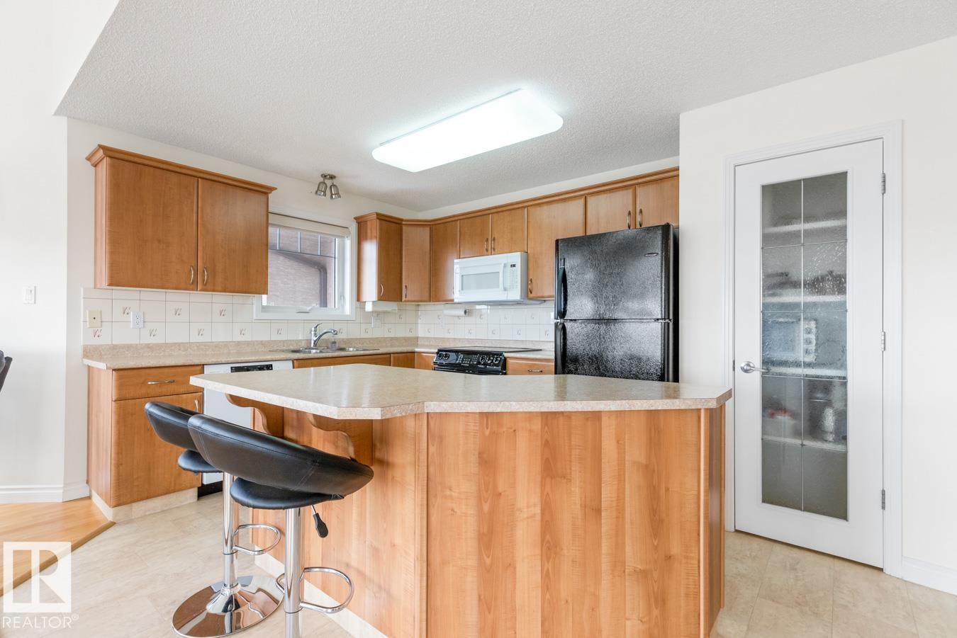 Photo 8 at 410 - 2420 108 Street NW, Ermineskin, Edmonton