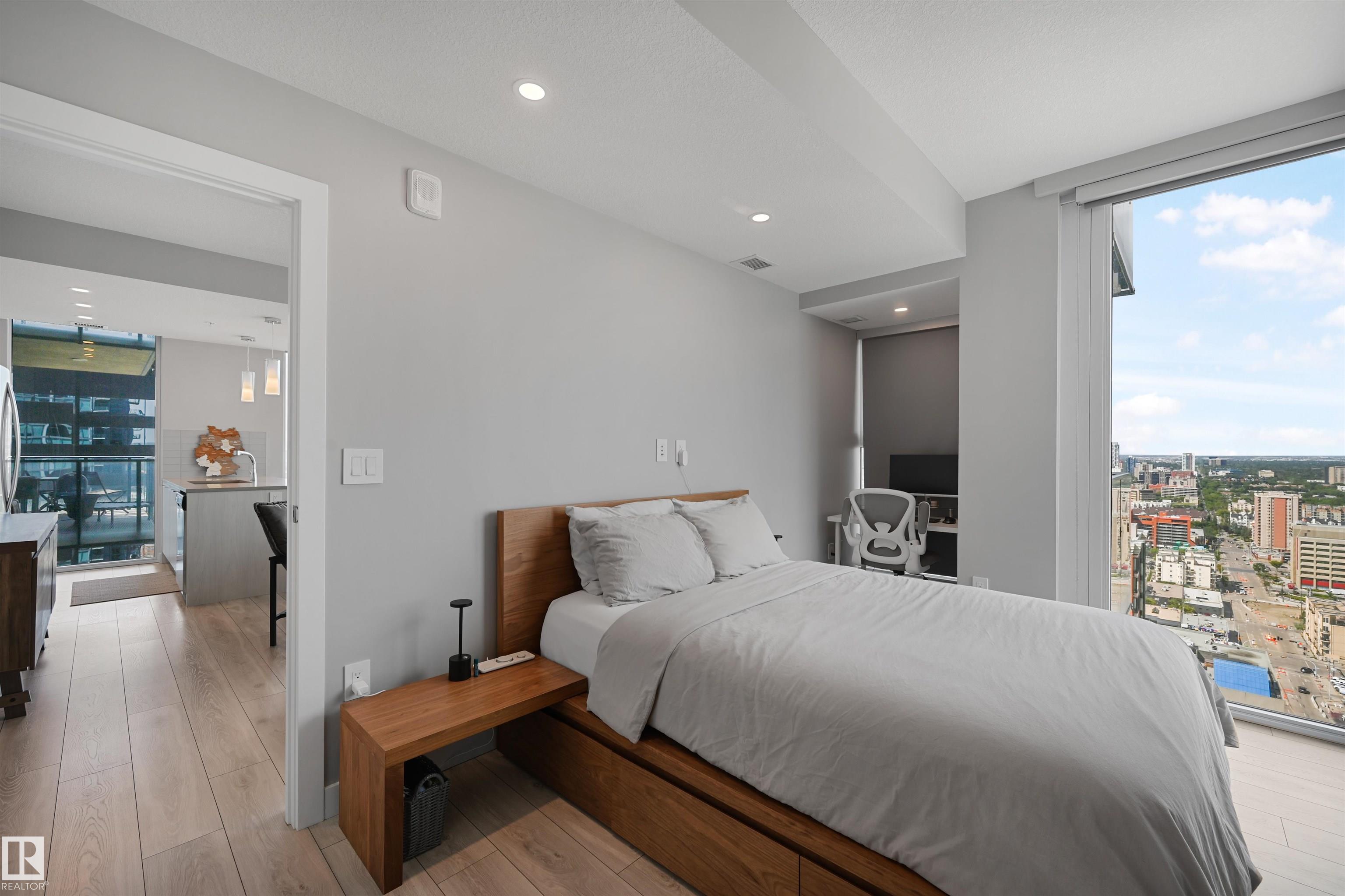 Photo 10 at 2701 - 10180 103 Street NW, Downtown, Edmonton