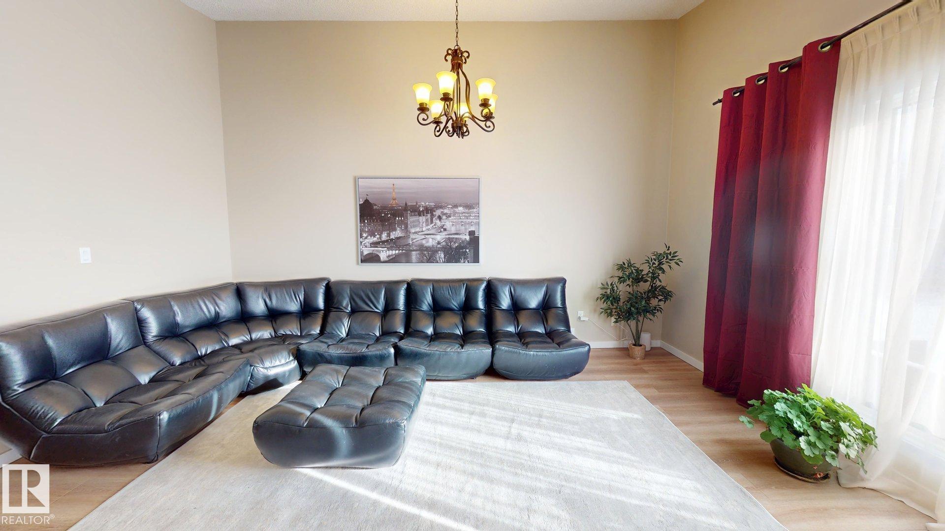 9733 184 Street NW, La Perle, Edmonton