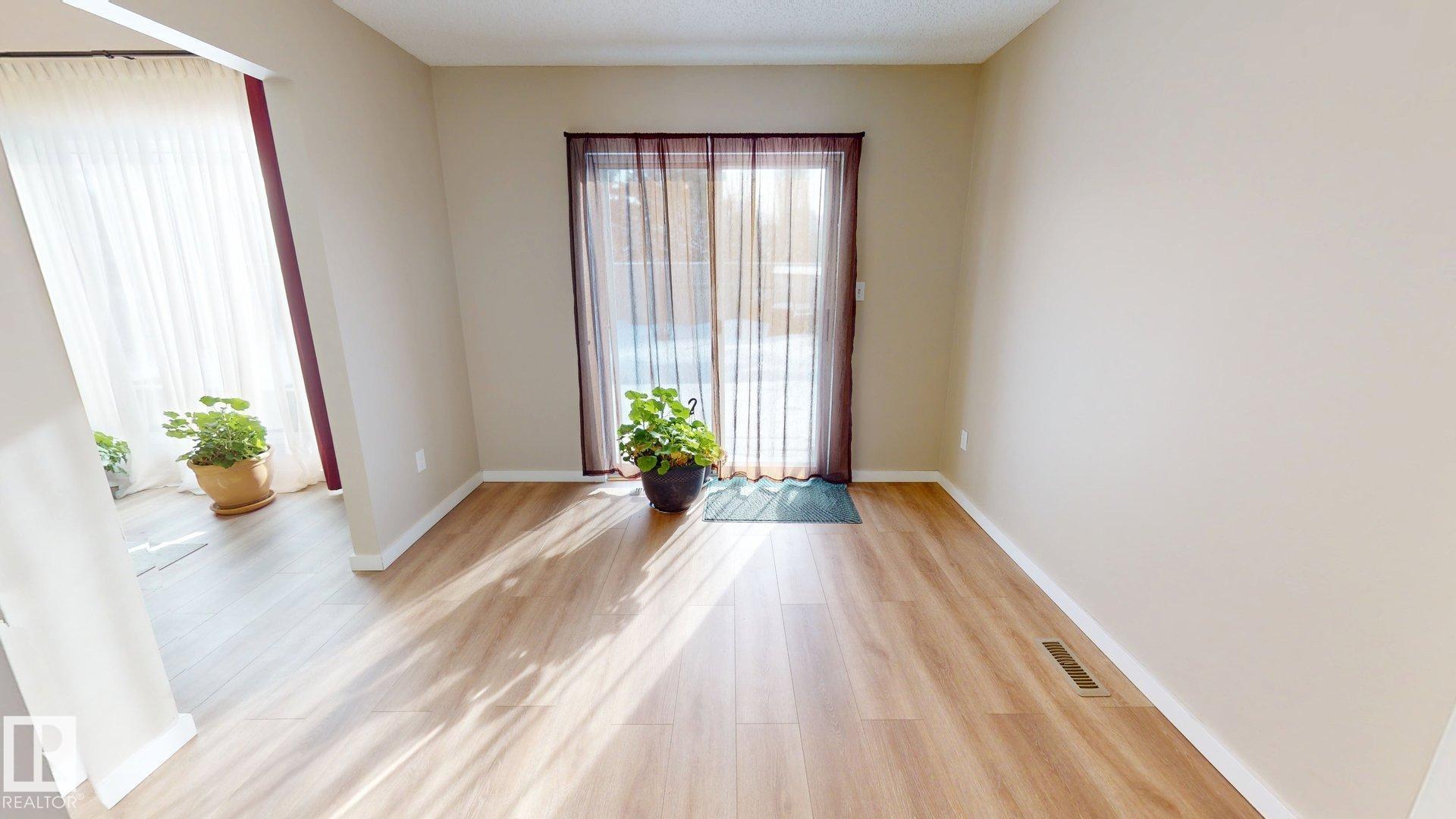 Photo 6 at 9733 184 Street NW, La Perle, Edmonton