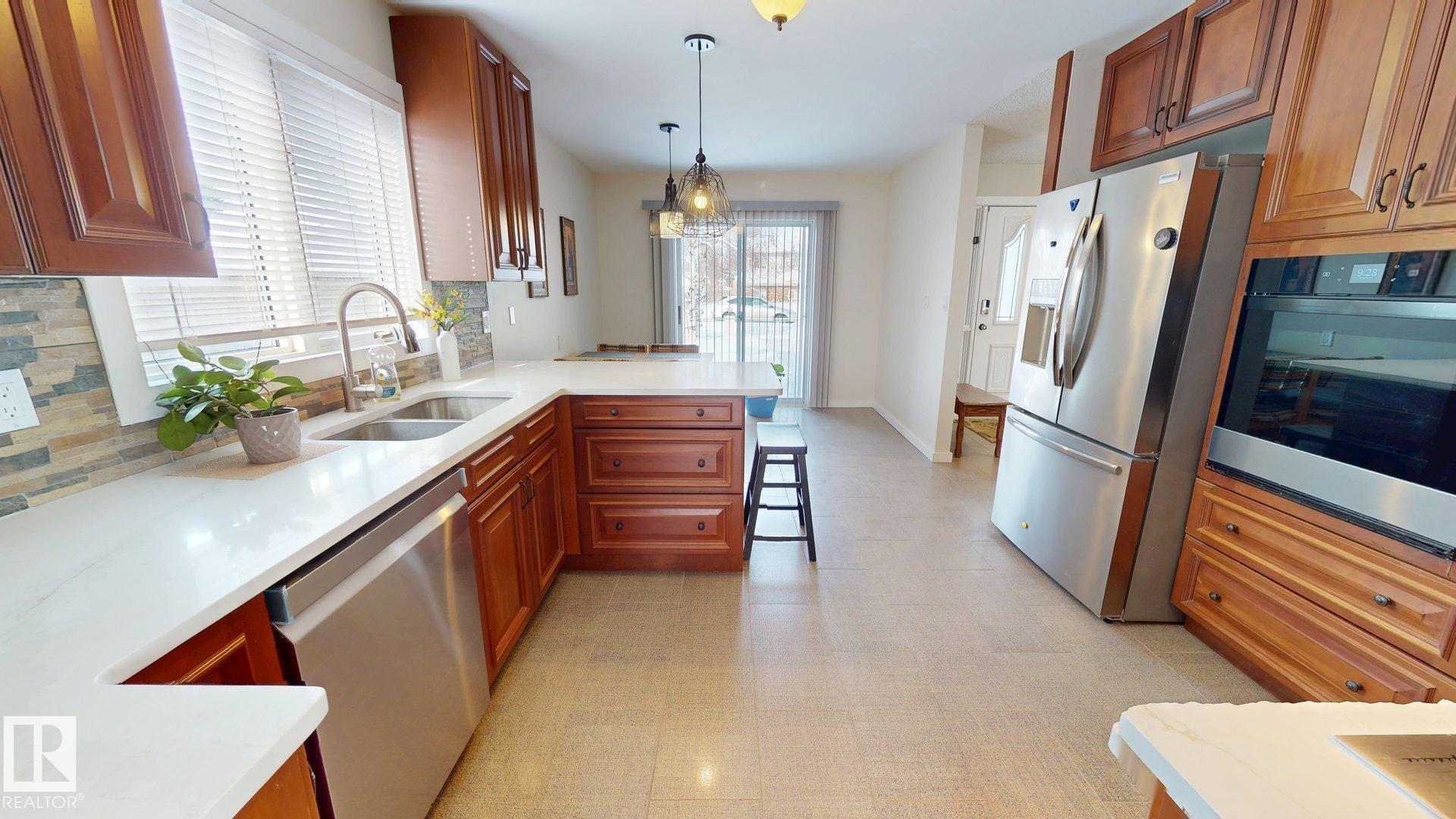 Photo 7 at 9733 184 Street NW, La Perle, Edmonton