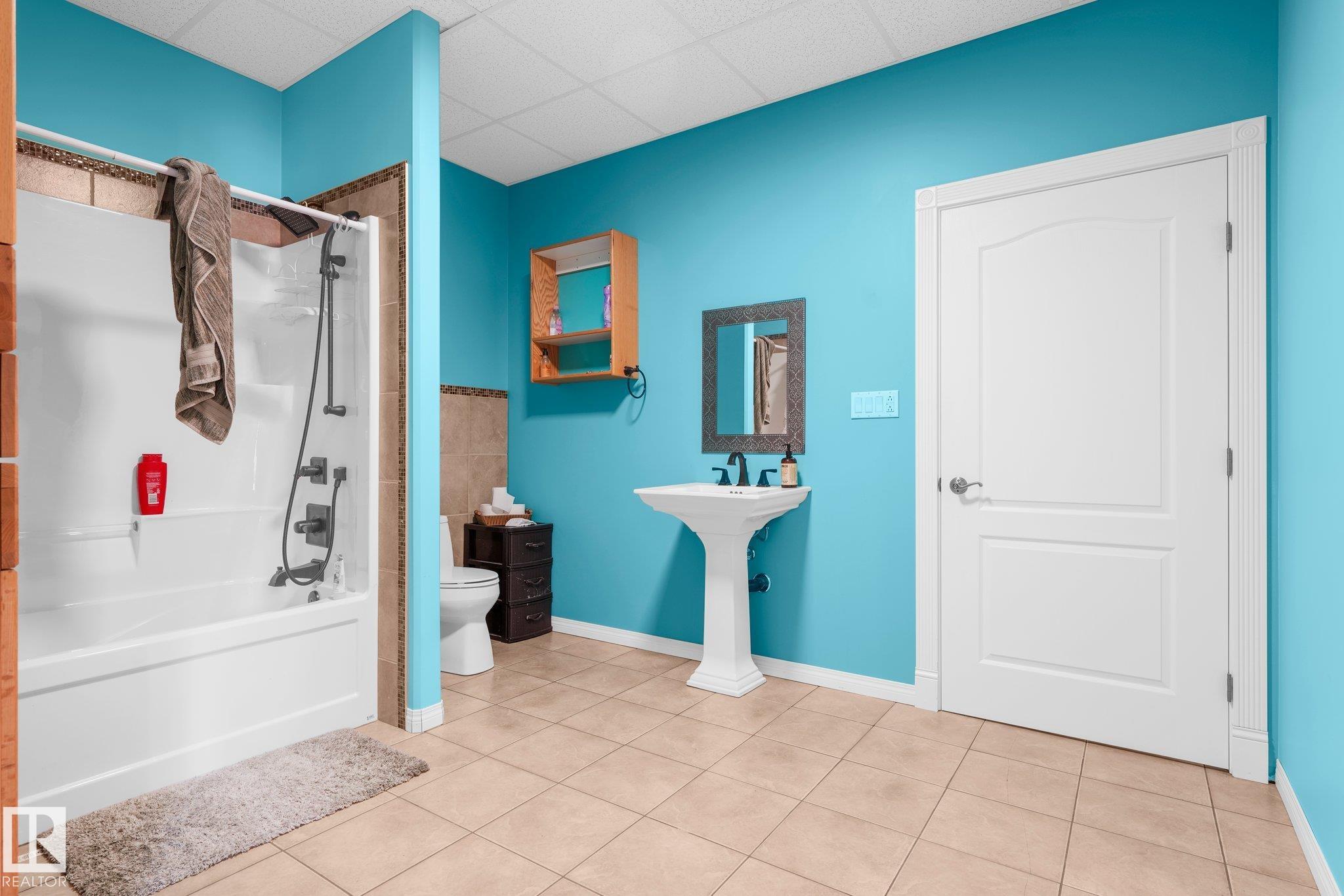 Photo 37 at 51316 Highway 759, Tomahawk, Rural Parkland County