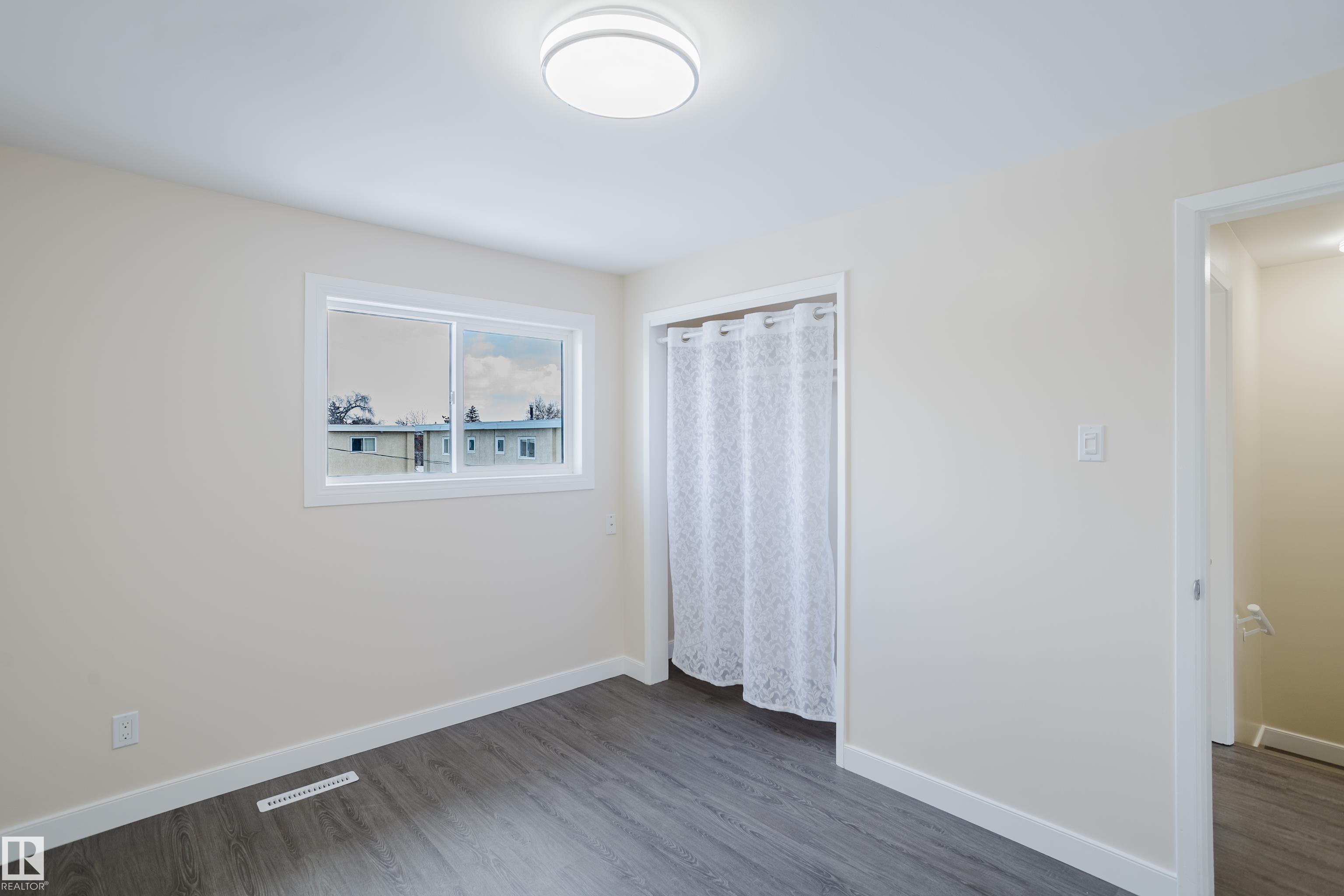 Photo 18 at 13305 89a Street NW, Glengarry, Edmonton