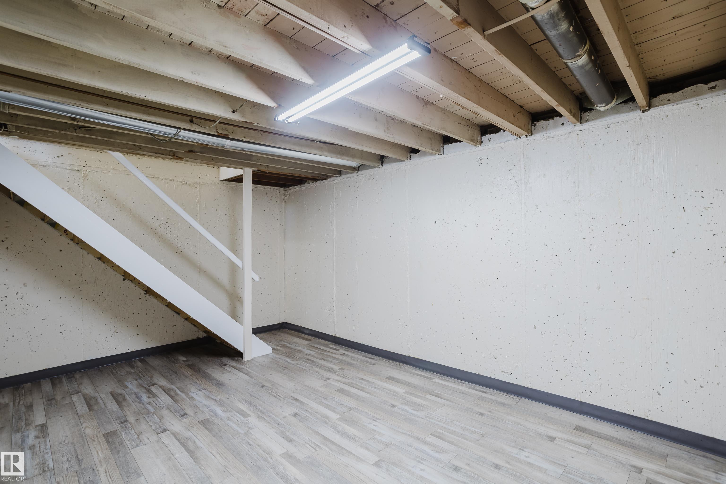 Photo 23 at 13305 89a Street NW, Glengarry, Edmonton