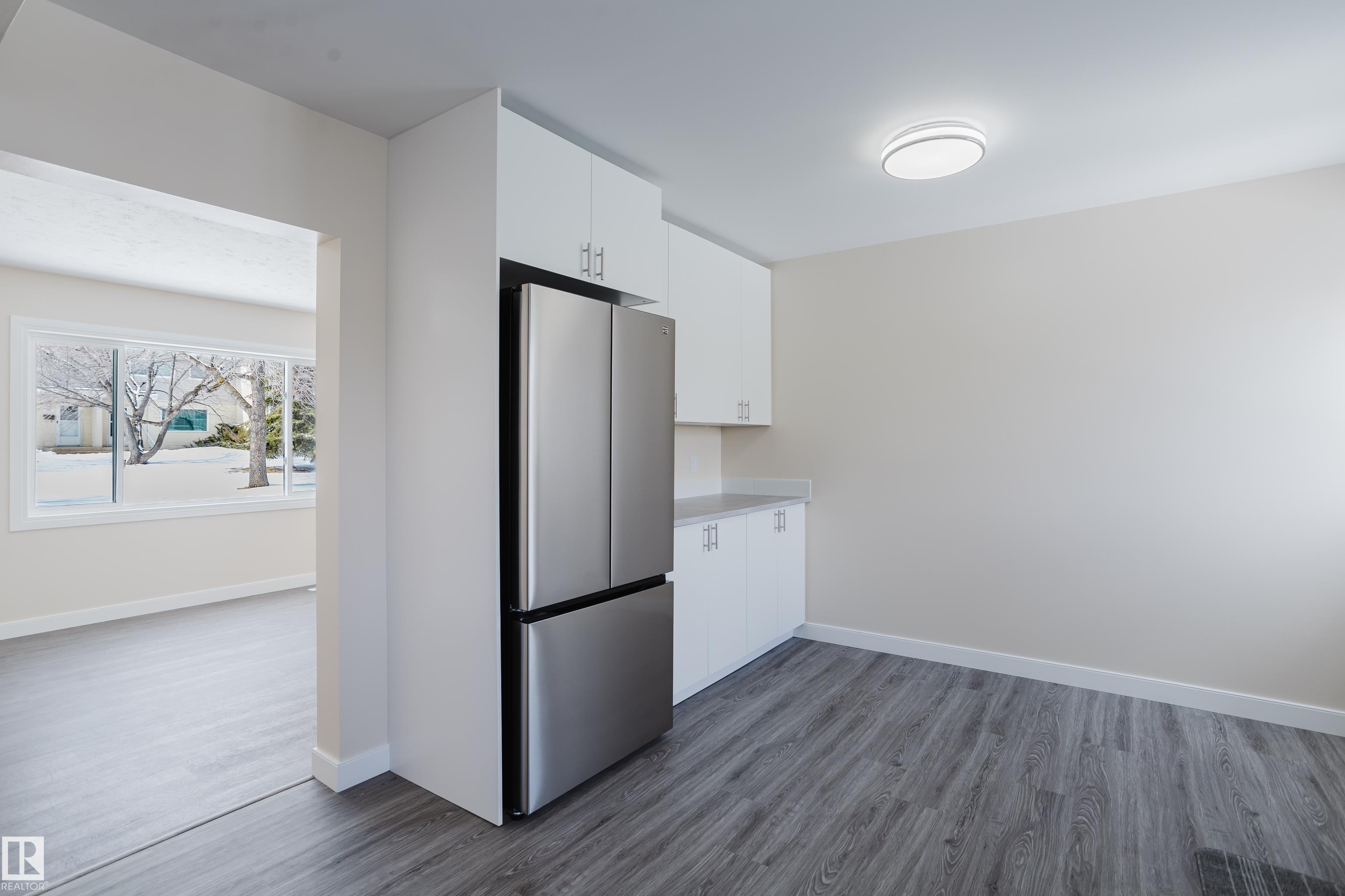 Photo 10 at 13305 89a Street NW, Glengarry, Edmonton