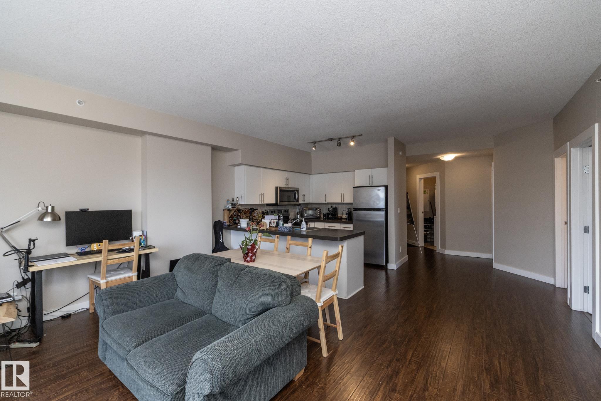 Photo 11 at 1402 - 10136 104 Street NW, Downtown, Edmonton