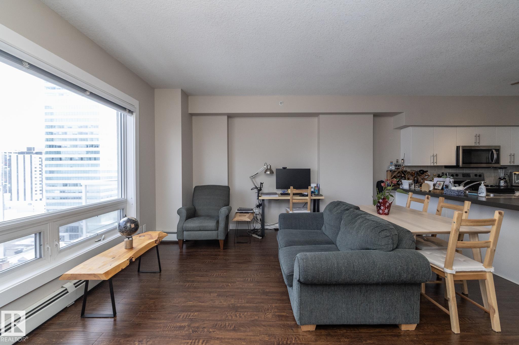 Photo 12 at 1402 - 10136 104 Street NW, Downtown, Edmonton