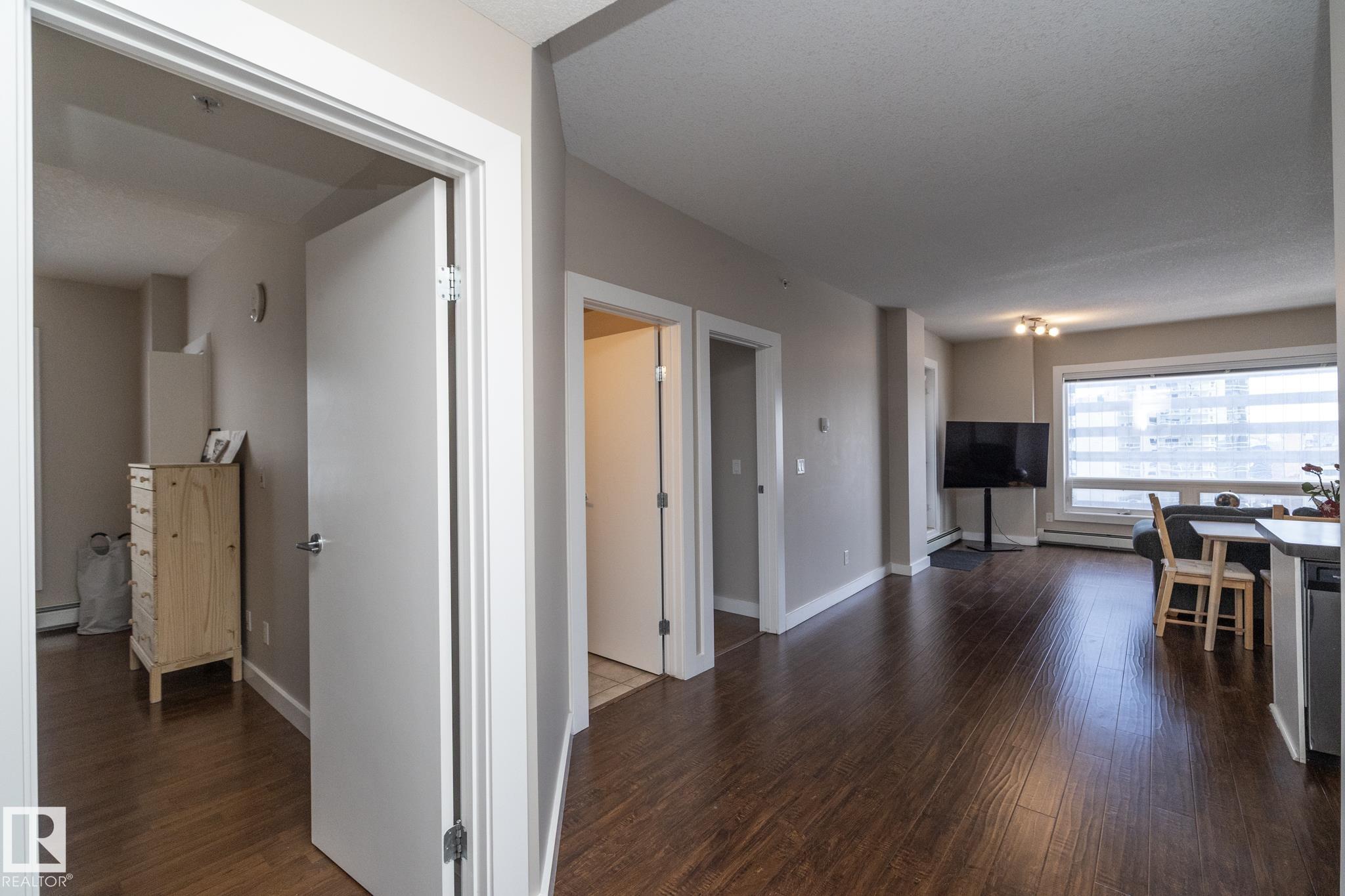 Photo 7 at 1402 - 10136 104 Street NW, Downtown, Edmonton