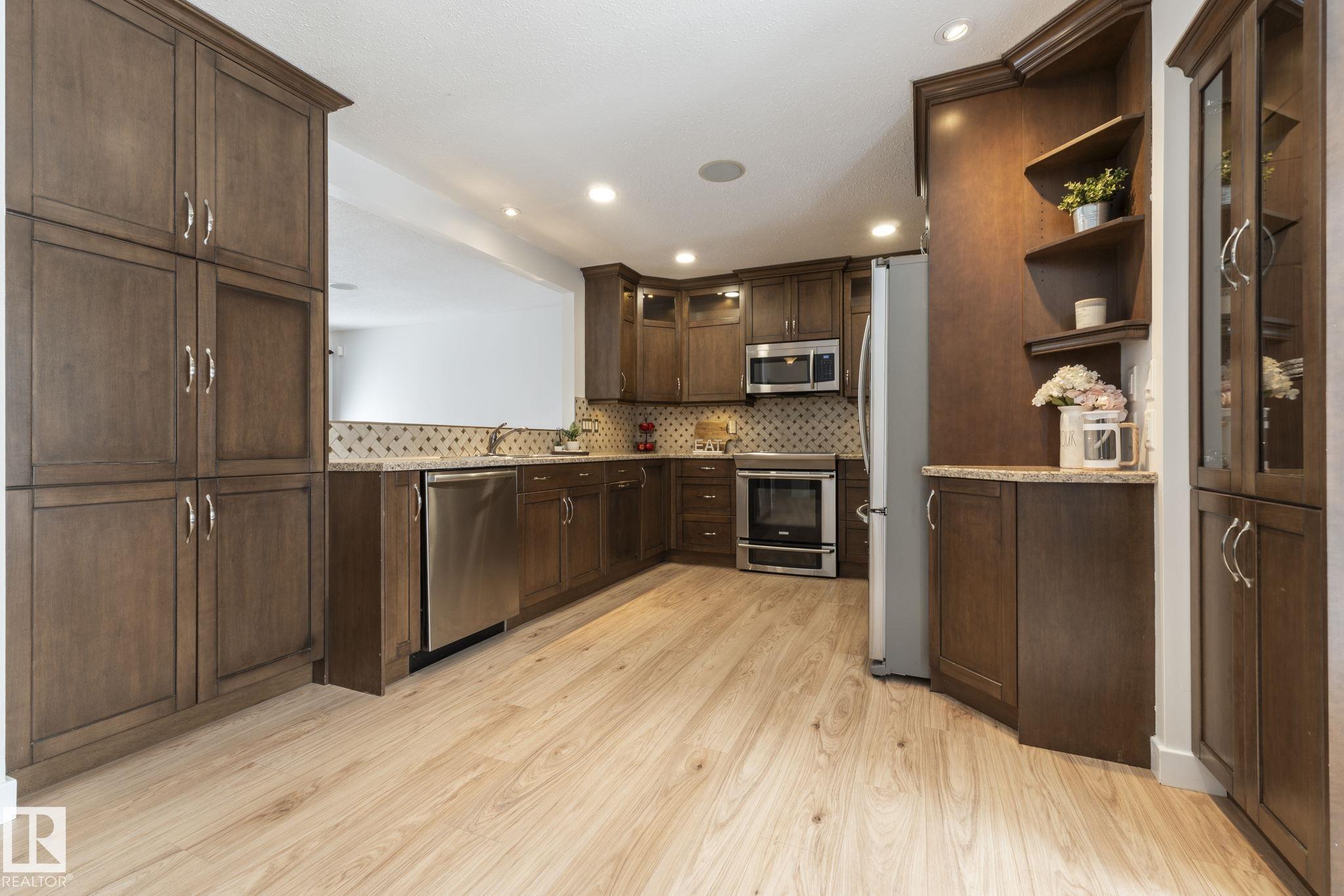 17815 62c Avenue NW, Ormsby Place, Edmonton