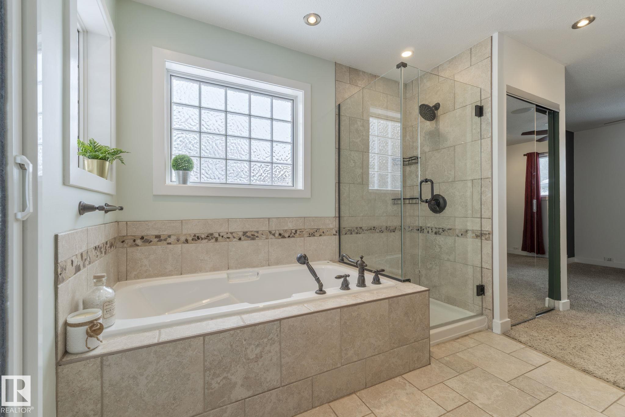 Photo 10 at 17815 62c Avenue NW, Ormsby Place, Edmonton