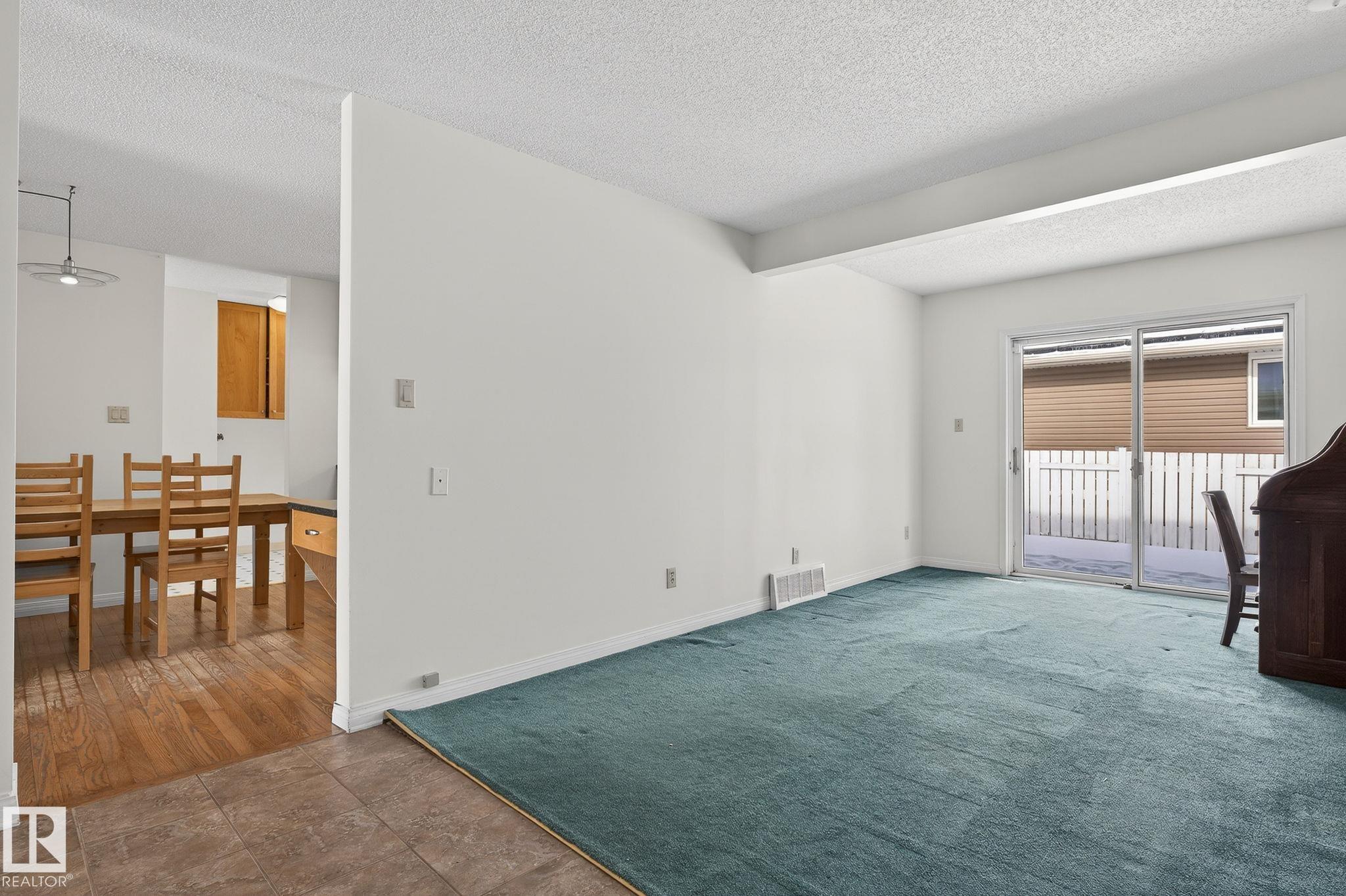 Photo 26 at 15404 Rio Terrace Drive NW, Rio Terrace, Edmonton