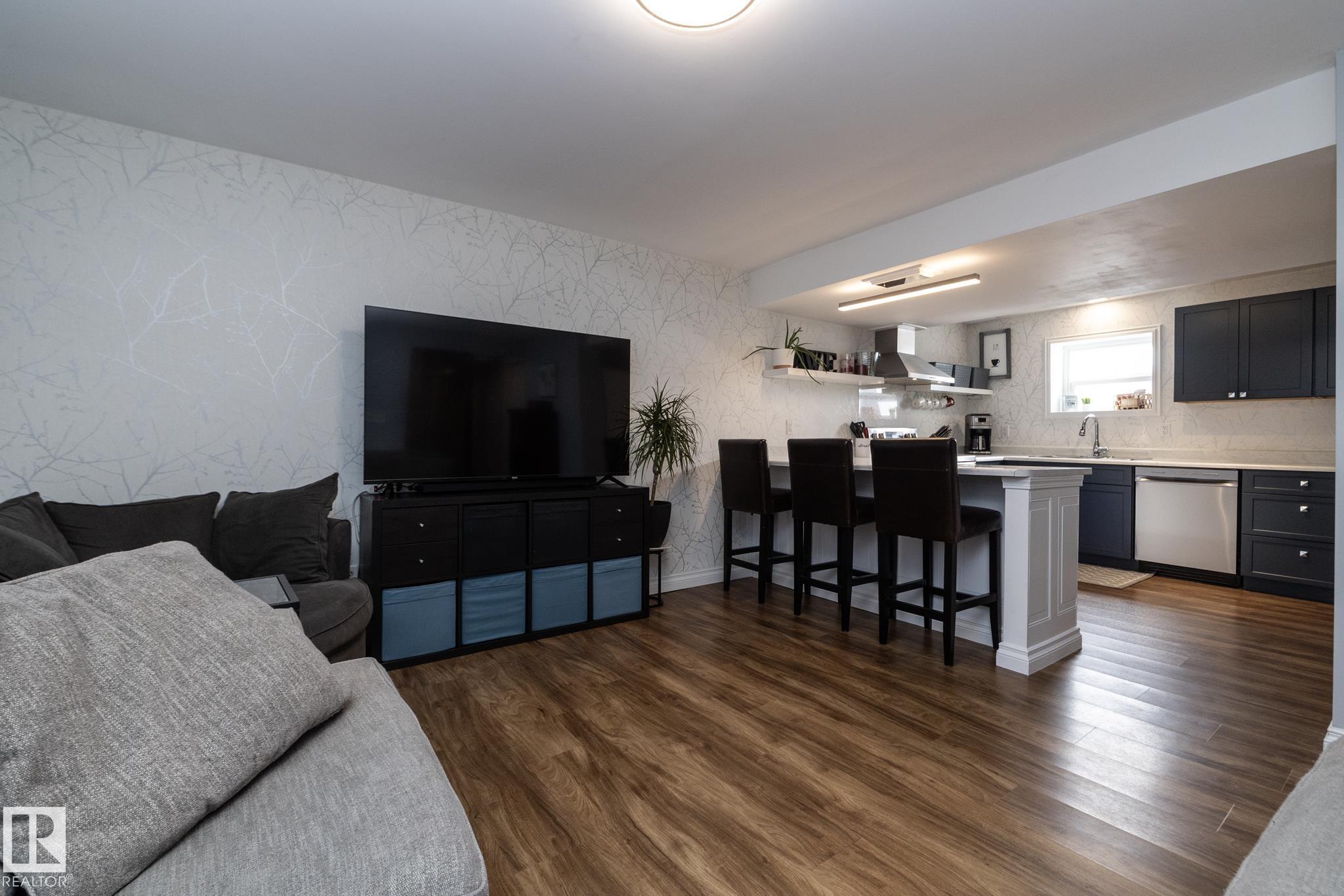 40 Attwood Drive, Akinsdale, St. Albert