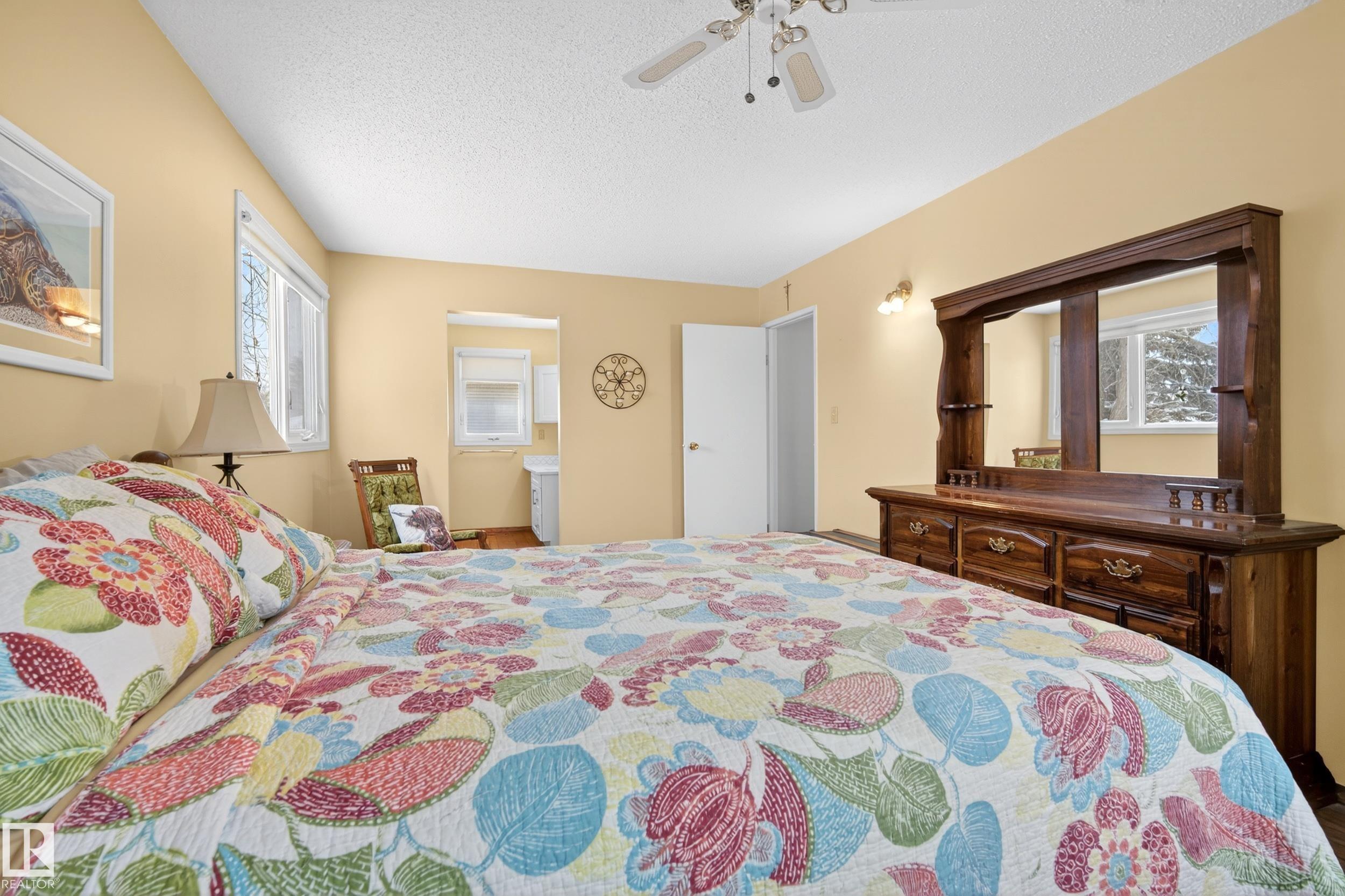 Photo 29 at 17 Austin Crescent, Akinsdale, St. Albert