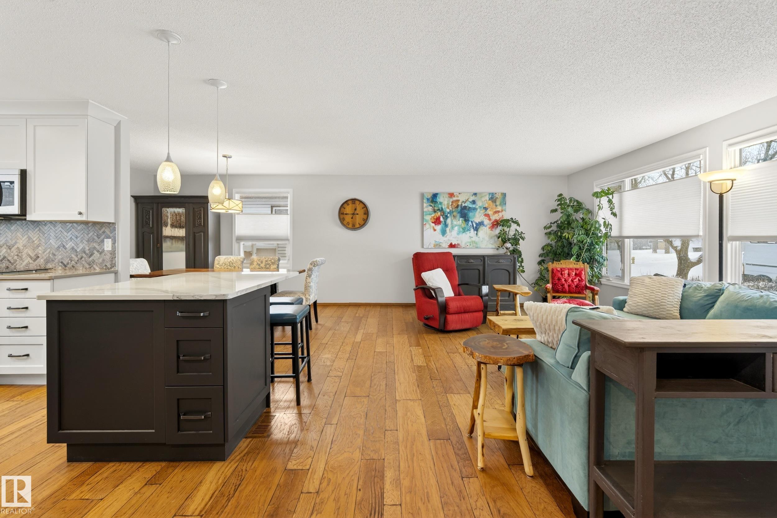 17 Austin Crescent, Akinsdale, St. Albert