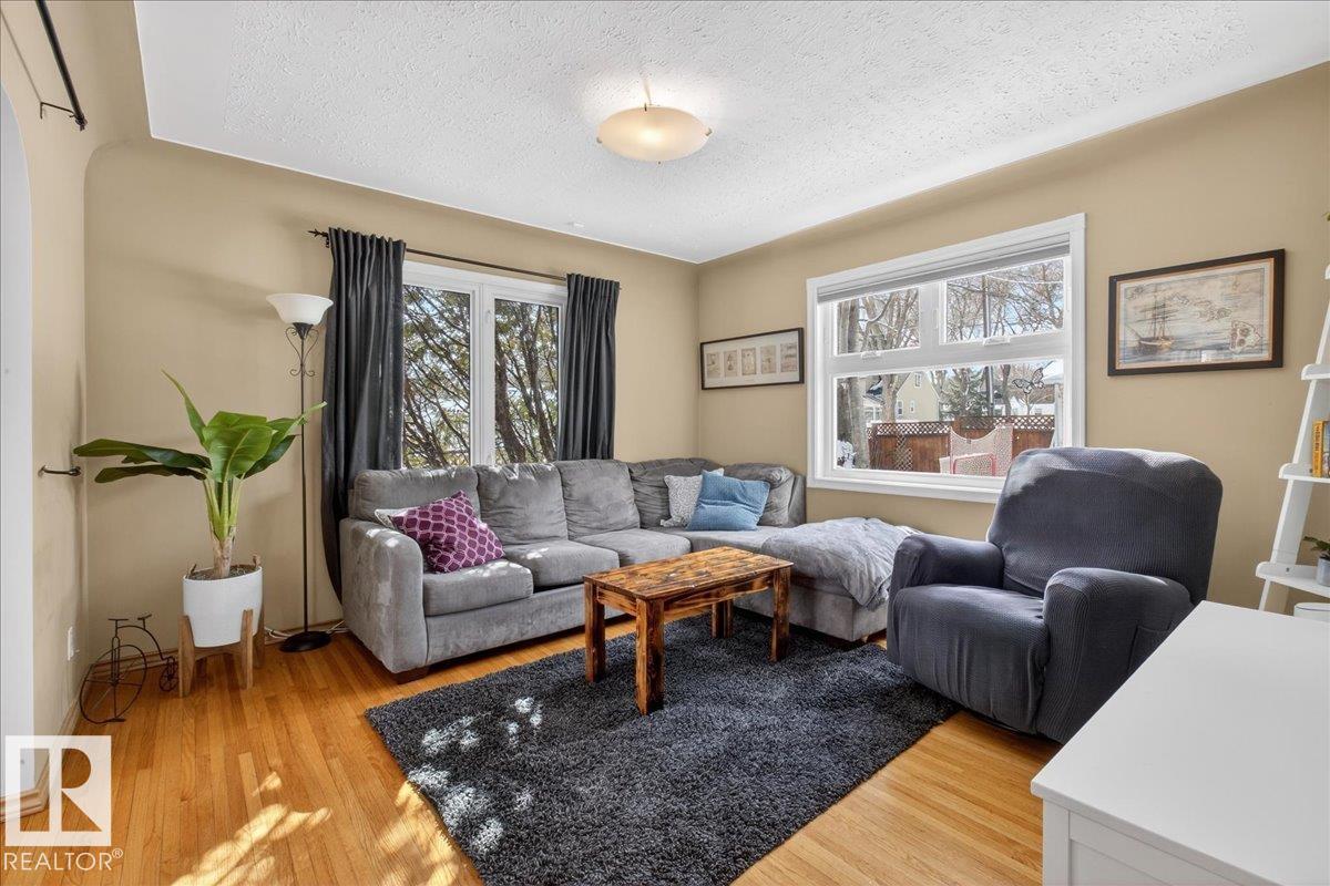 Photo 12 at 11302 56 Street NW, Highlands, Edmonton