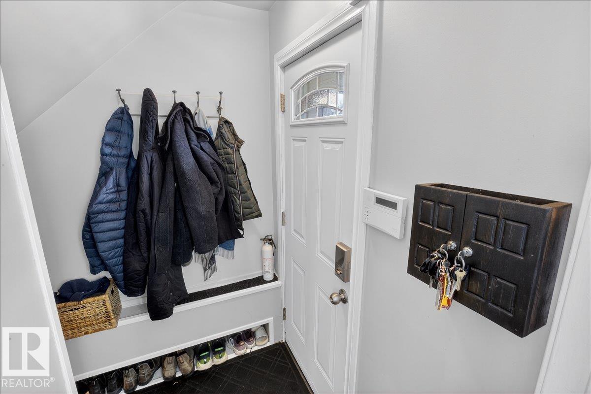 Photo 24 at 11302 56 Street NW, Highlands, Edmonton