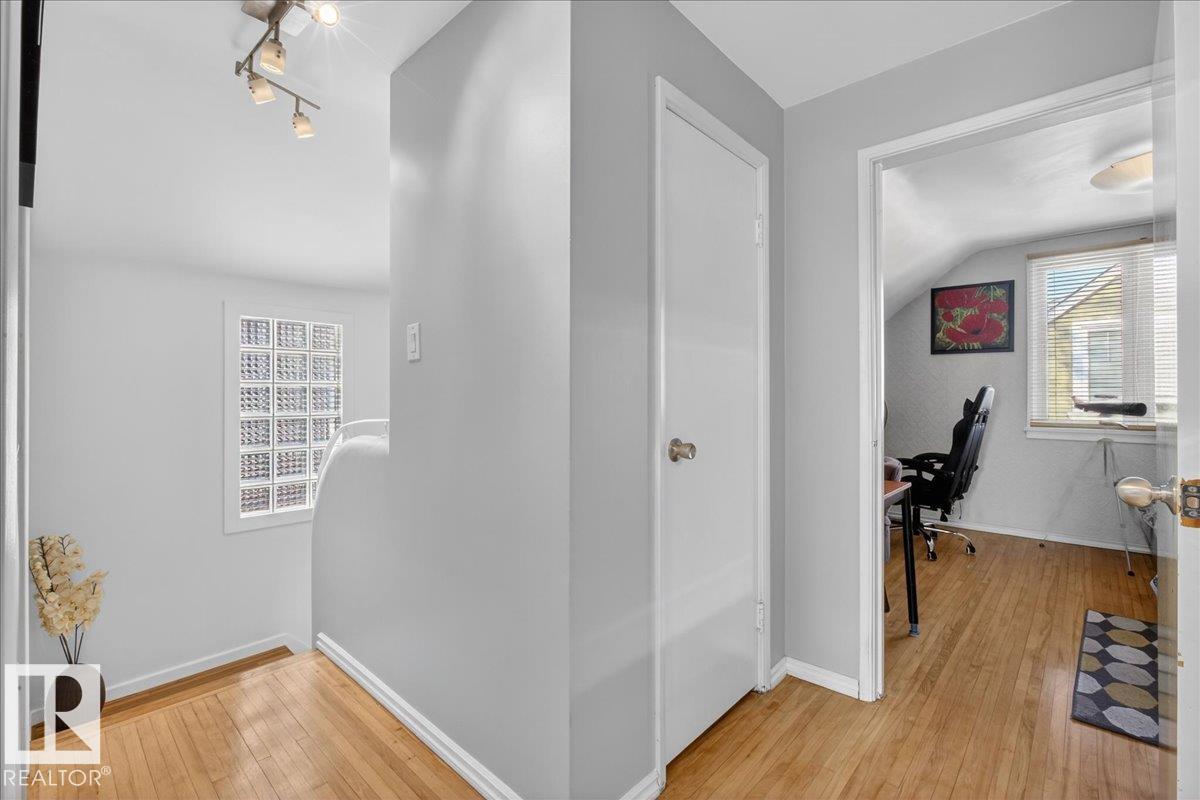 Photo 26 at 11302 56 Street NW, Highlands, Edmonton