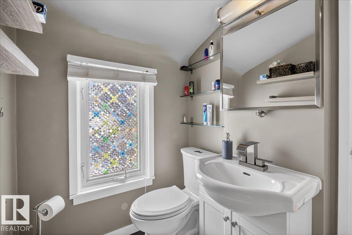 Photo 33 at 11302 56 Street NW, Highlands, Edmonton