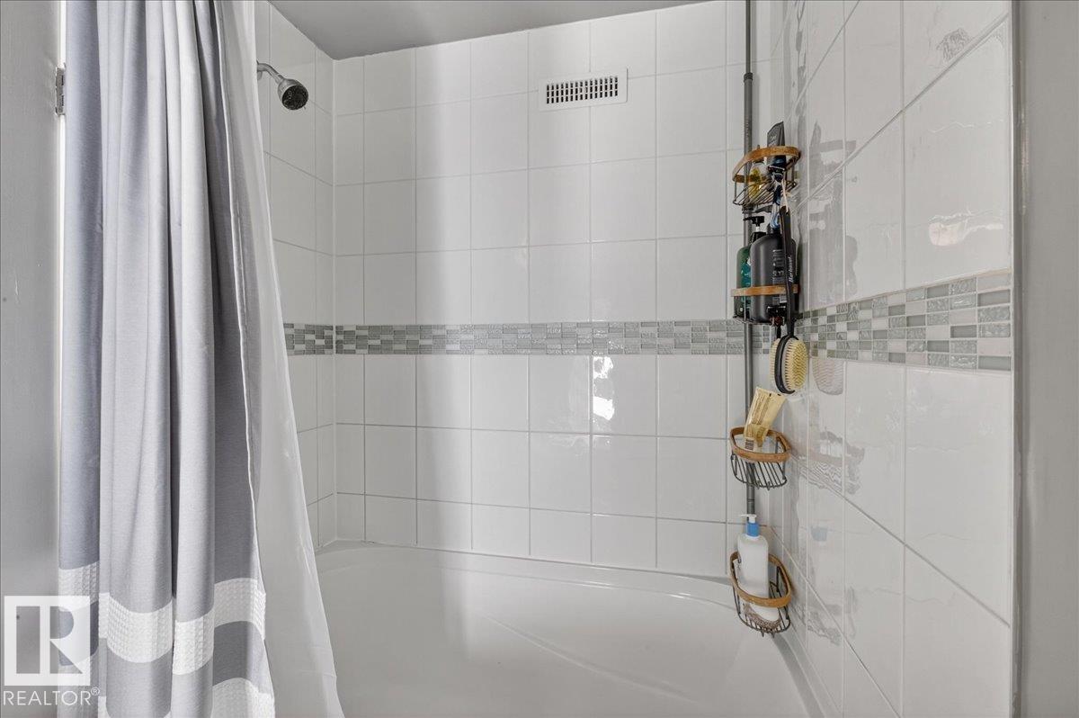 Photo 34 at 11302 56 Street NW, Highlands, Edmonton