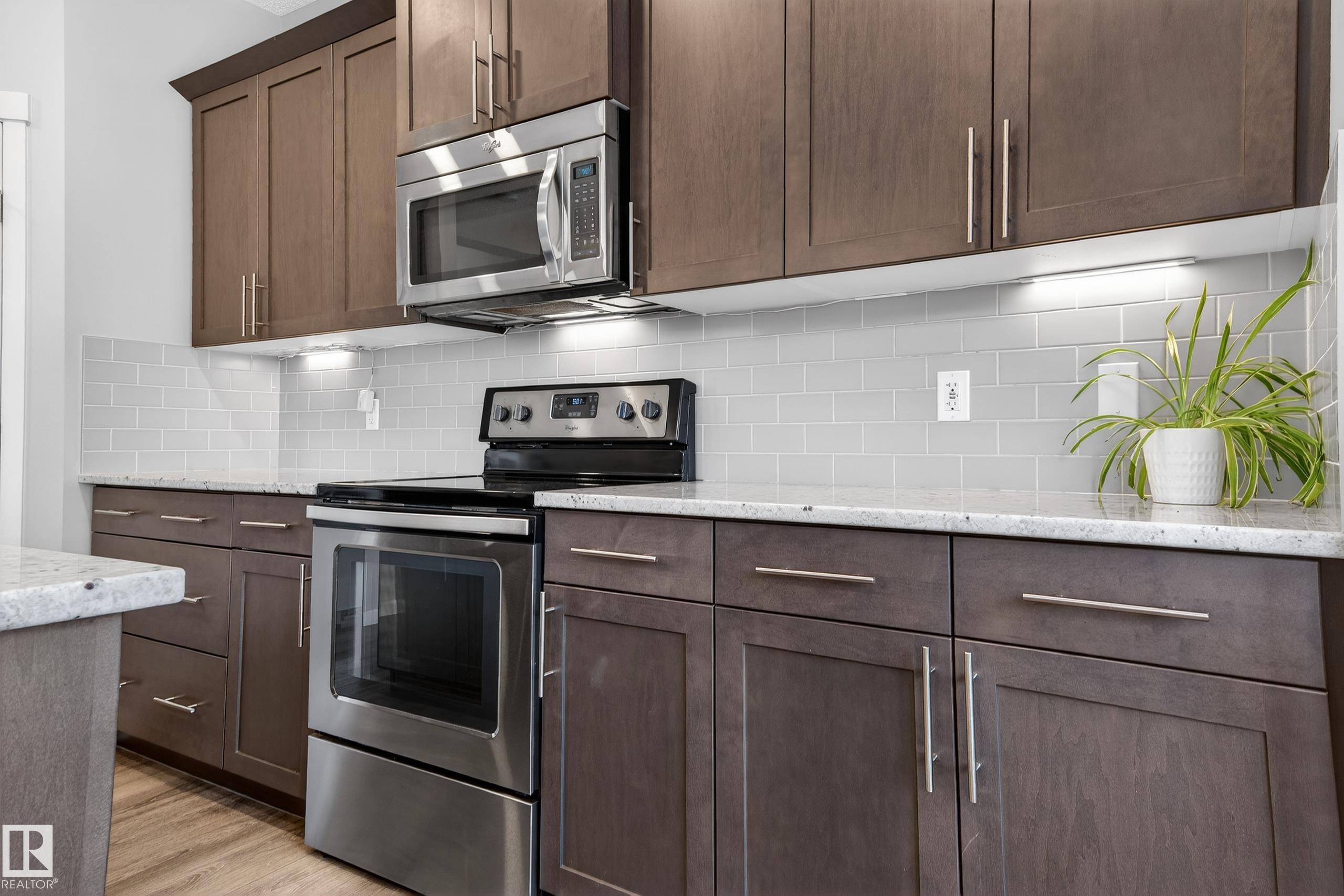 Photo 10 at 239 Ebbers Boulevard NW, Ebbers, Edmonton