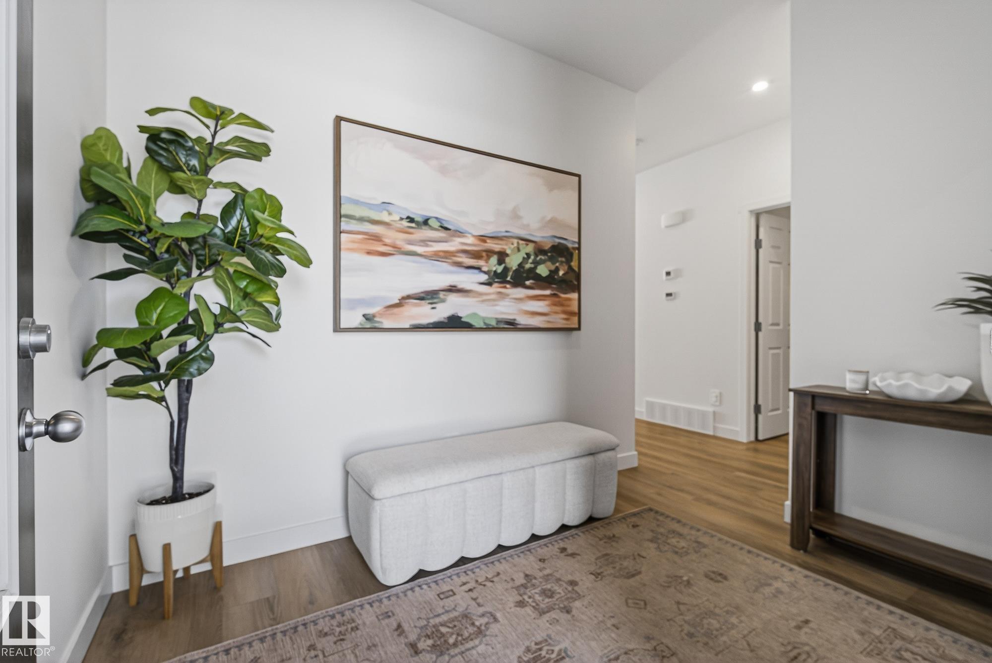 18 Nouveau Drive, North Ridge, St. Albert