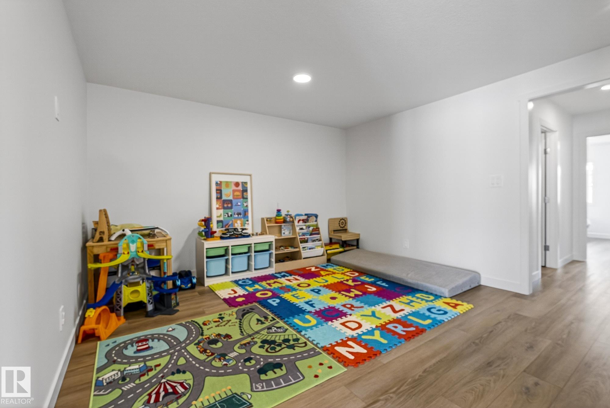 Photo 21 at 18 Nouveau Drive, North Ridge, St. Albert