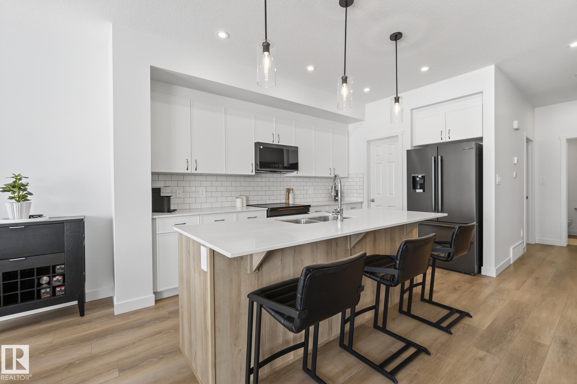 Photo 10 at 18 Nouveau Drive, North Ridge, St. Albert