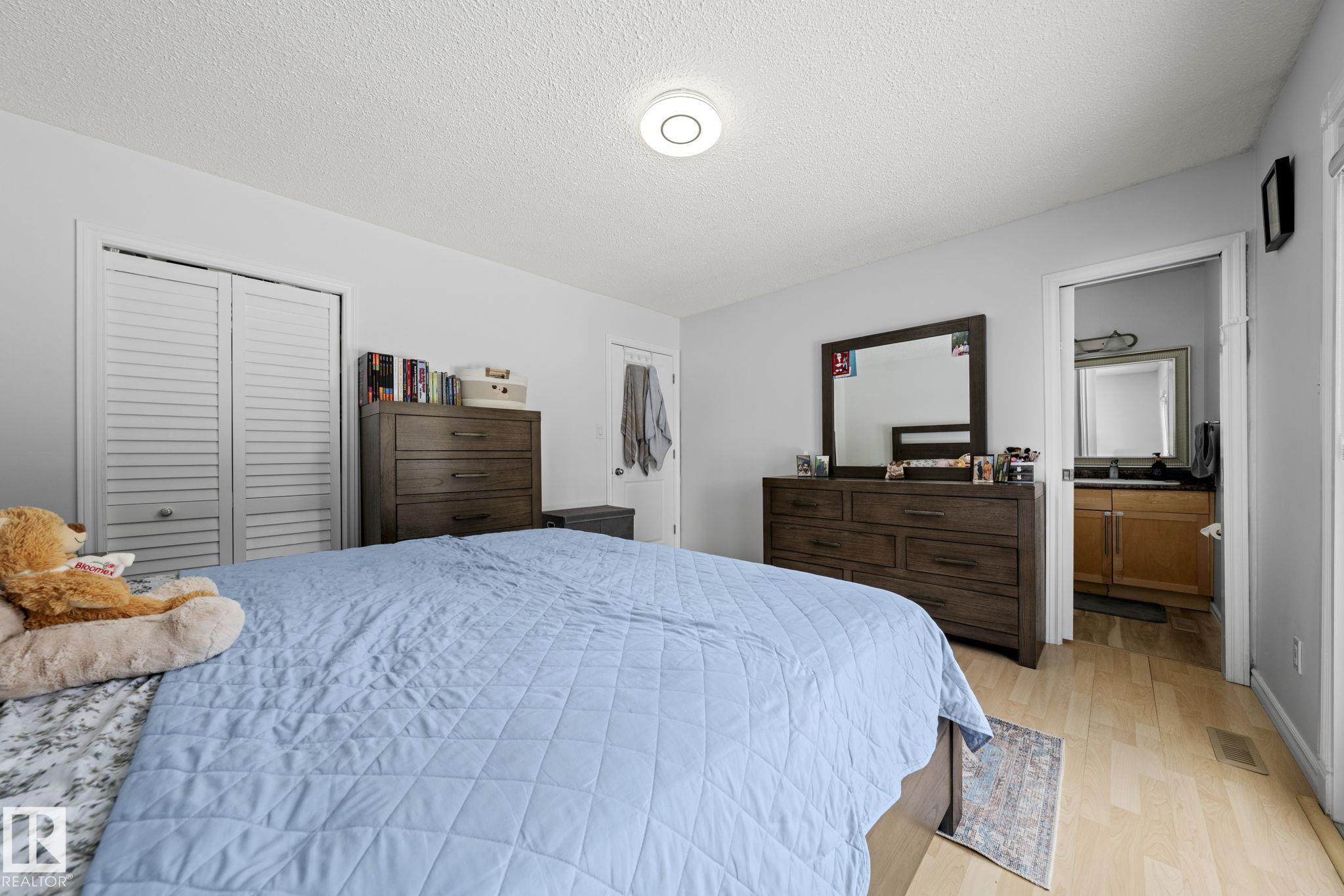 Photo 23 at 5418 17a Avenue NW, Meyokumin, Edmonton