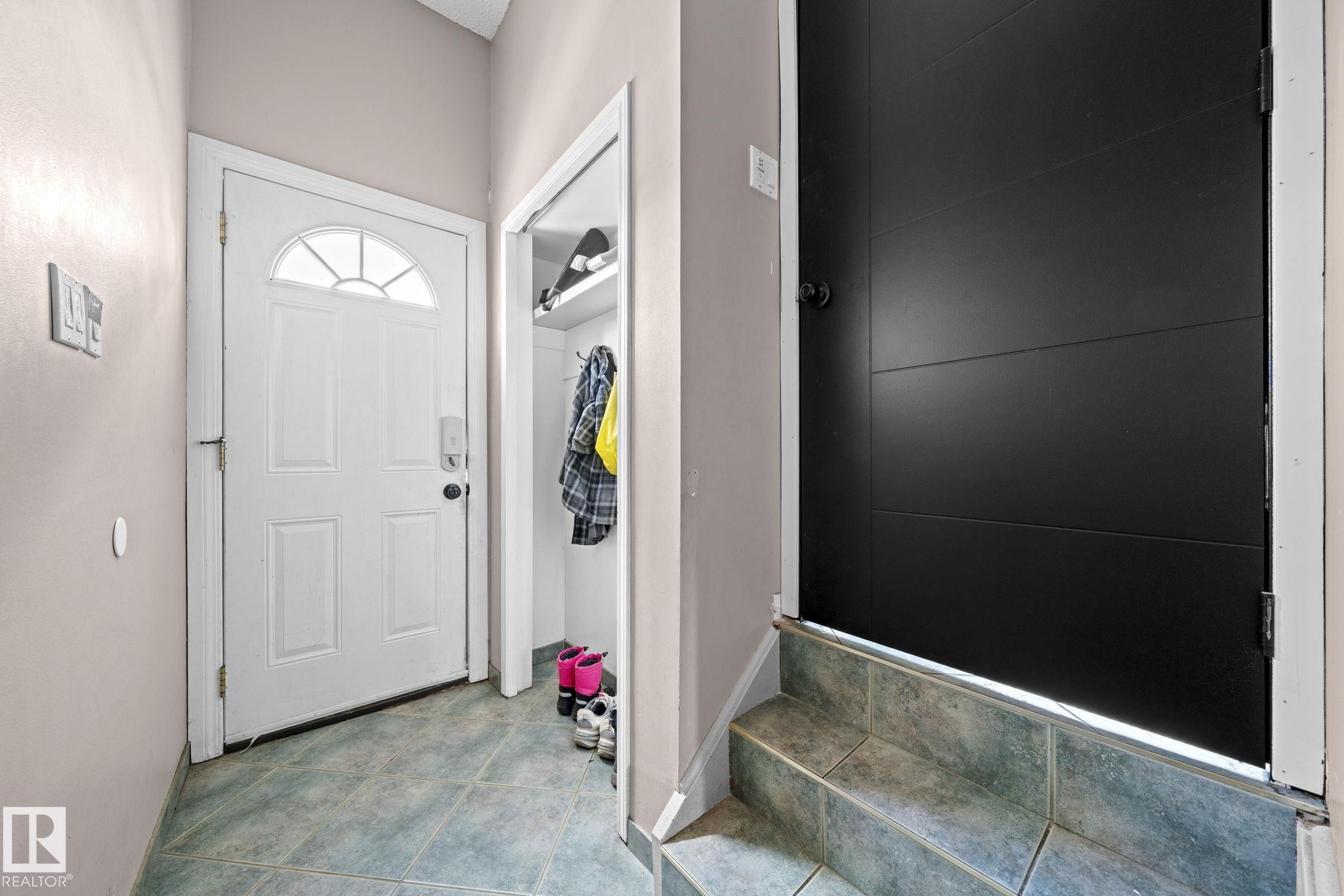 Photo 25 at 5418 17a Avenue NW, Meyokumin, Edmonton