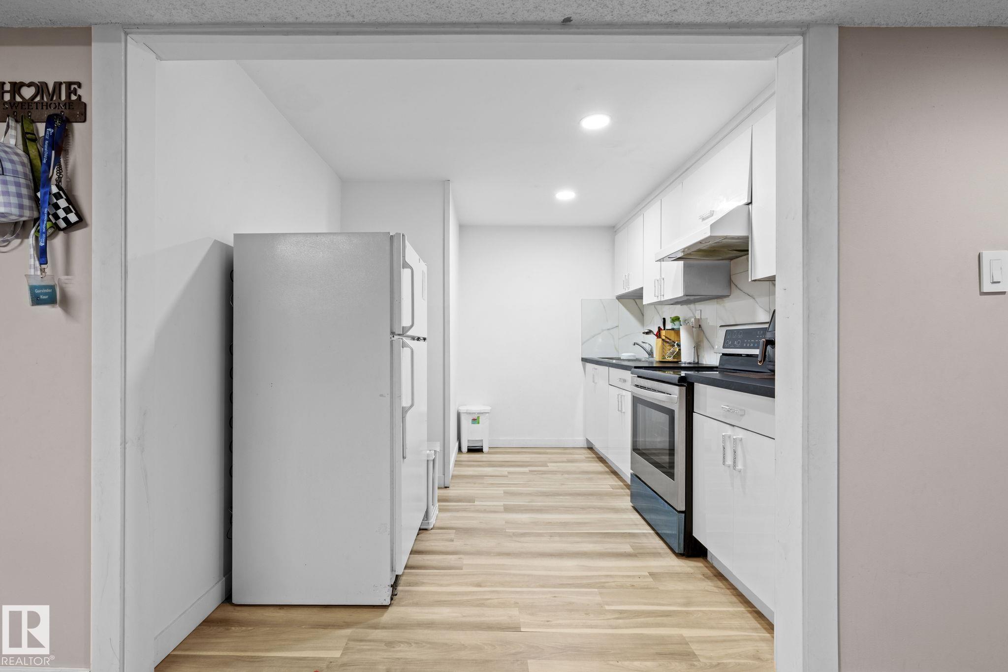 Photo 31 at 5418 17a Avenue NW, Meyokumin, Edmonton