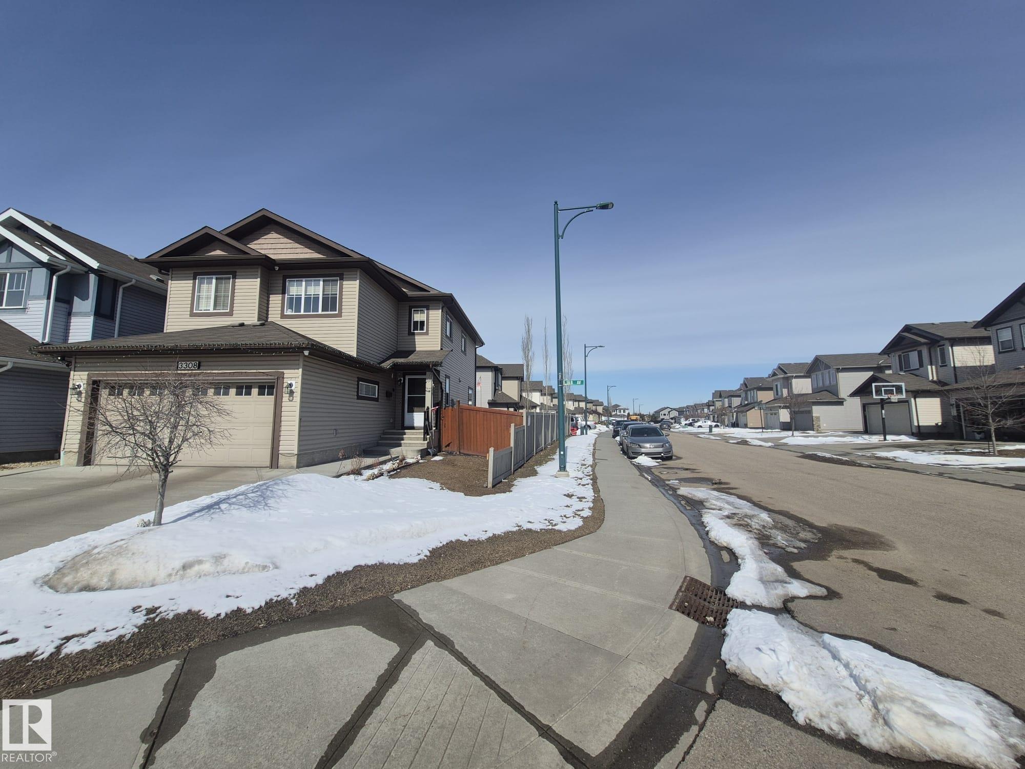 3308 18b Avenue NW, Laurel, Edmonton