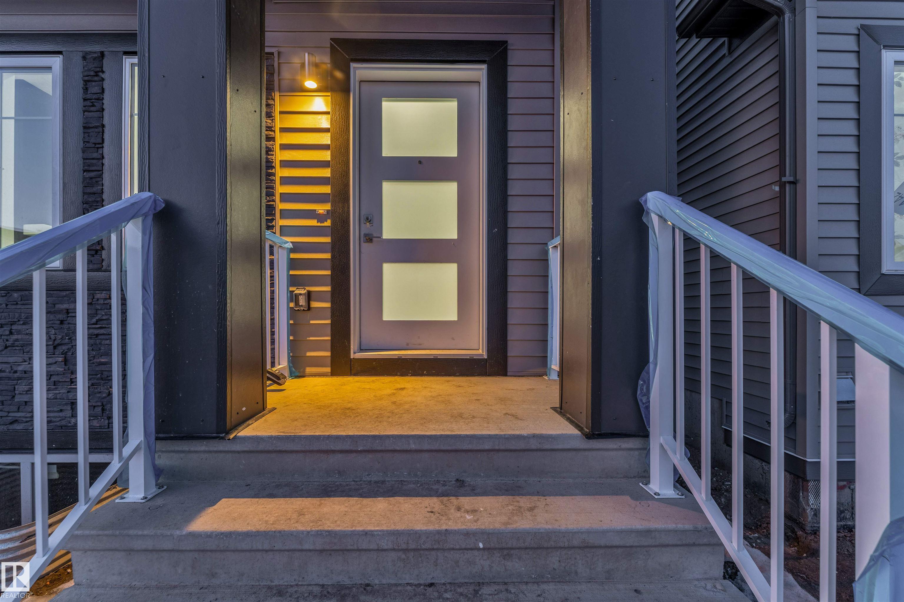 444 Crystal Creek, Crystal Creek, Leduc