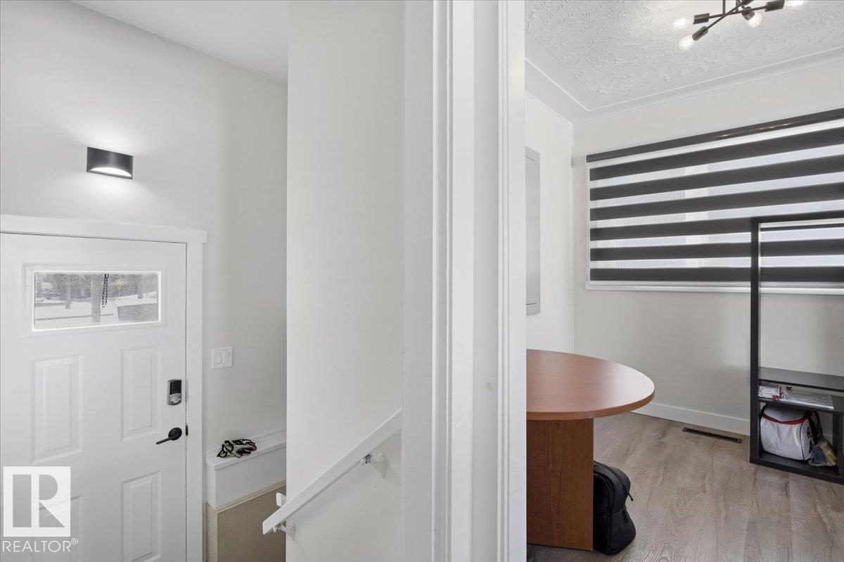 Photo 17 at 12109 35 Street NW, Beacon Heights, Edmonton